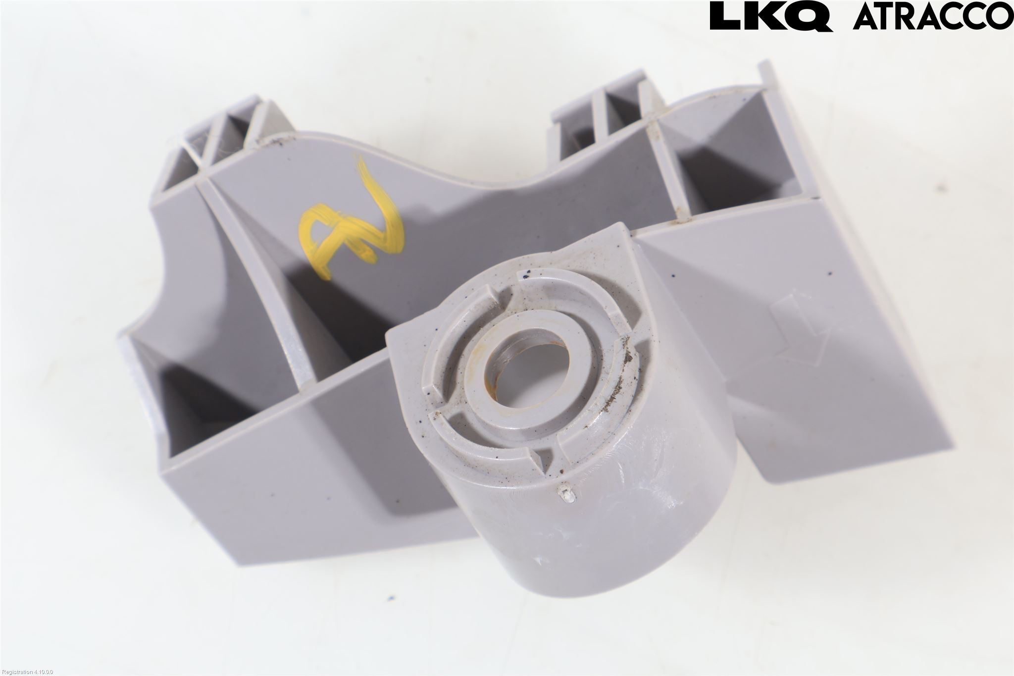 Toyota AURIS 13-19 Stötfångarfäste Bak Hö