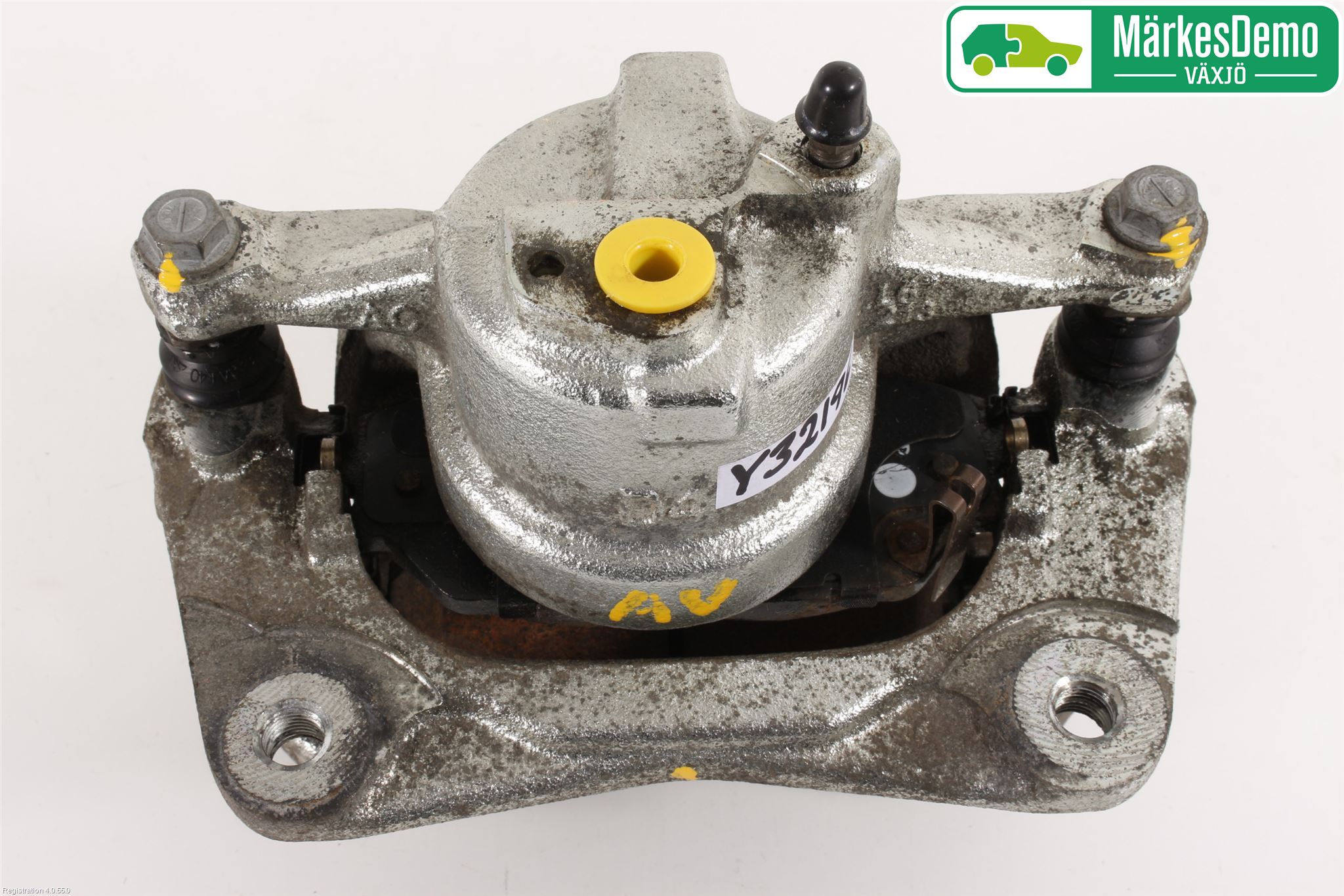 Toyota C-HR 16-23 Bromsok Fram Höger
