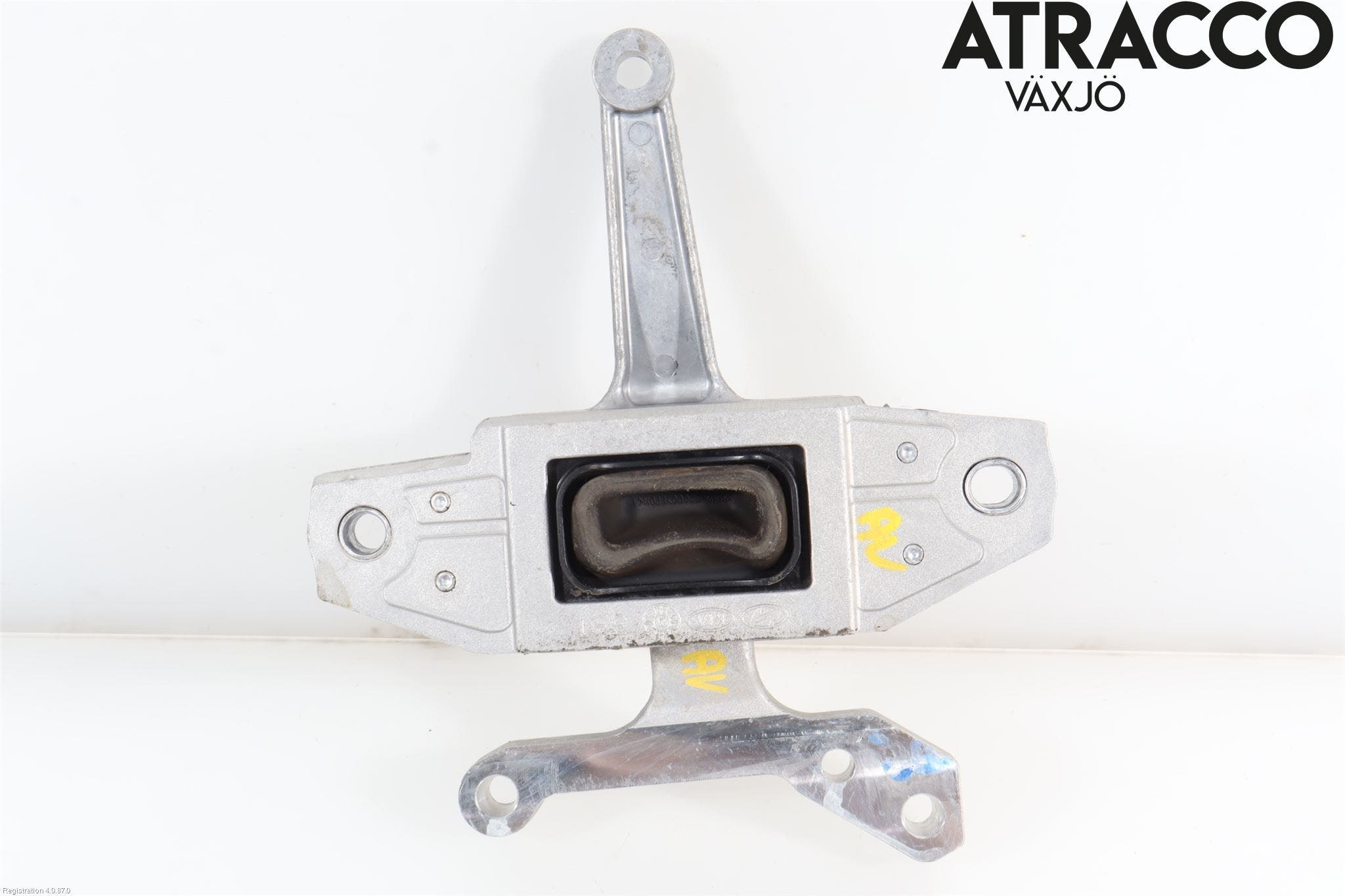 Hyundai i30 PD 17- Motorfäste