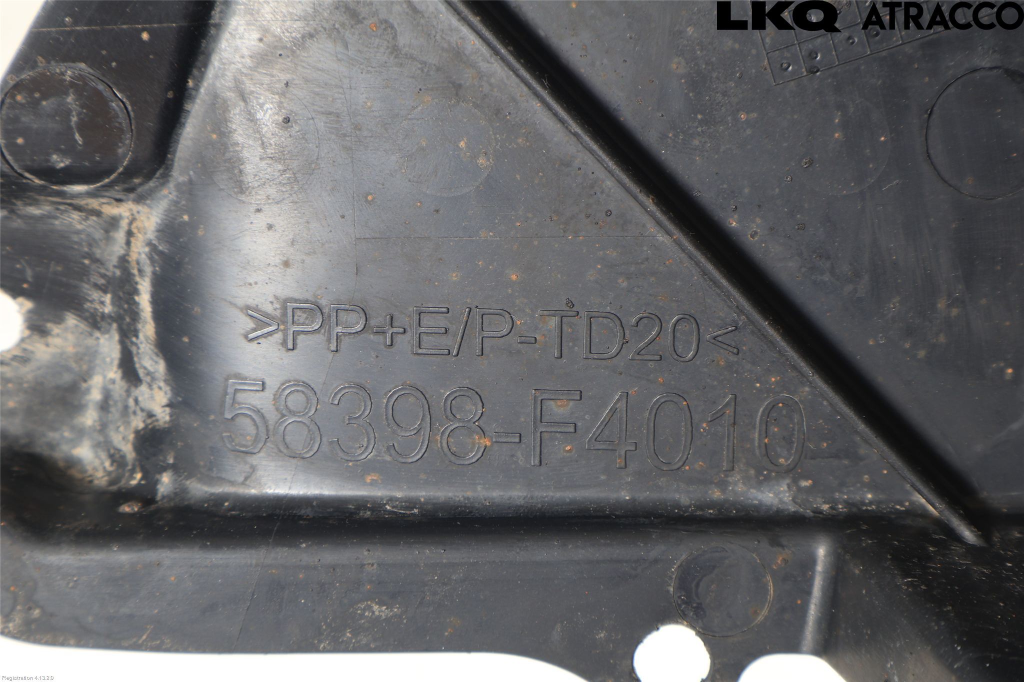 Toyota C-HR 16-23 Hasplåt Plåt-Plast