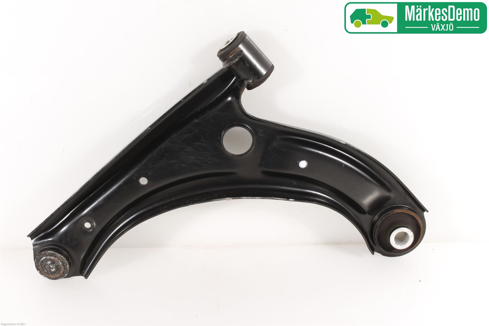 Suzuki SWIFT 17-24 Bärarm Fram Undre Hö