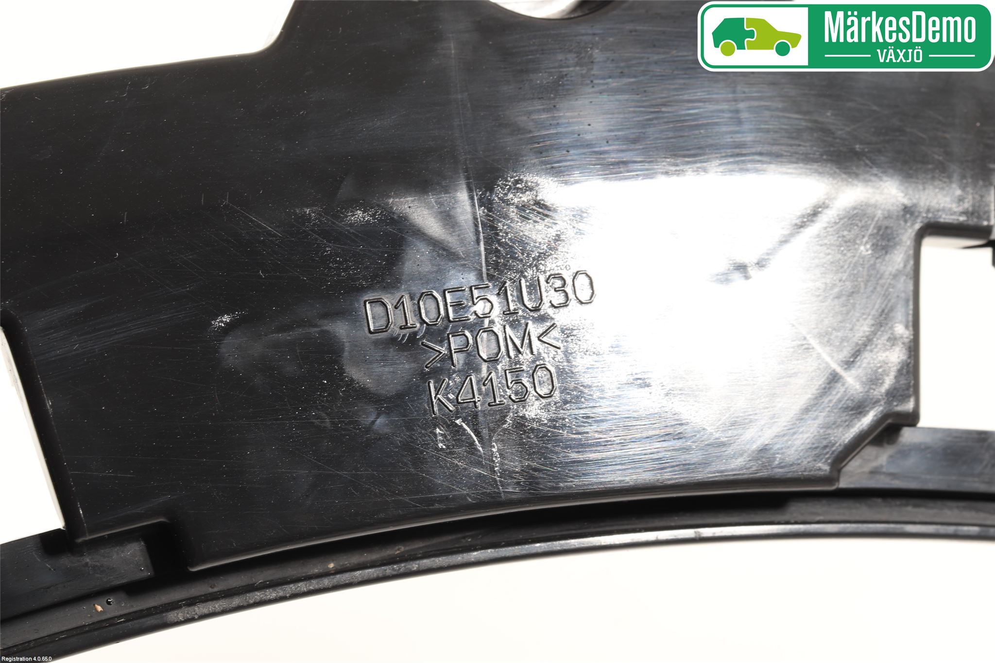 Mazda CX-3 Skärmfäste Fram Hö