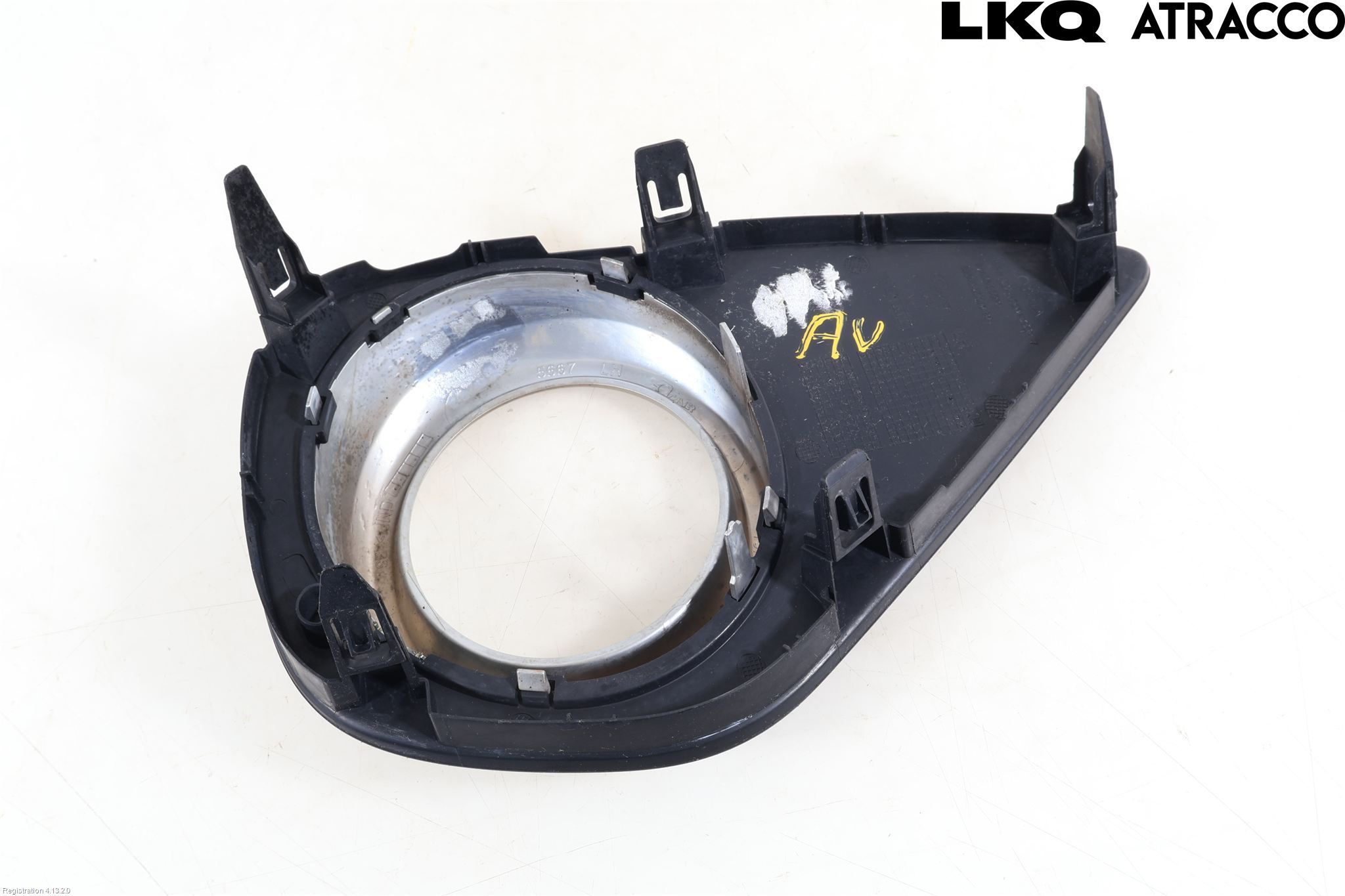 Toyota YARIS XP130 15-20 Dimljussarg Fram