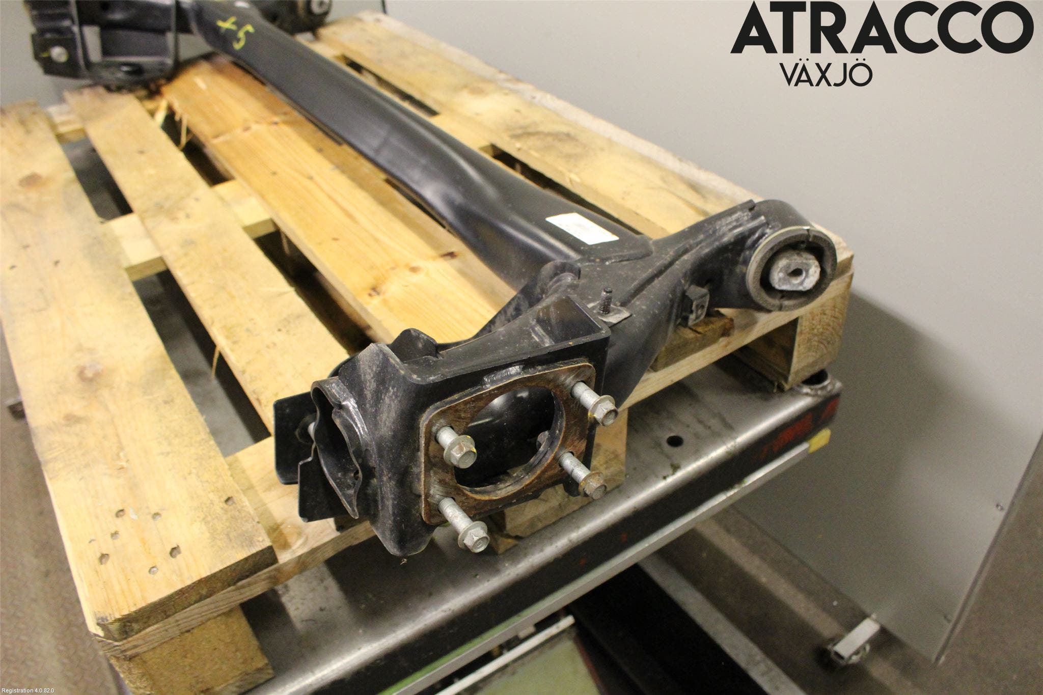 Hyundai IONIQ AE 17-22 Bakaxelbalk