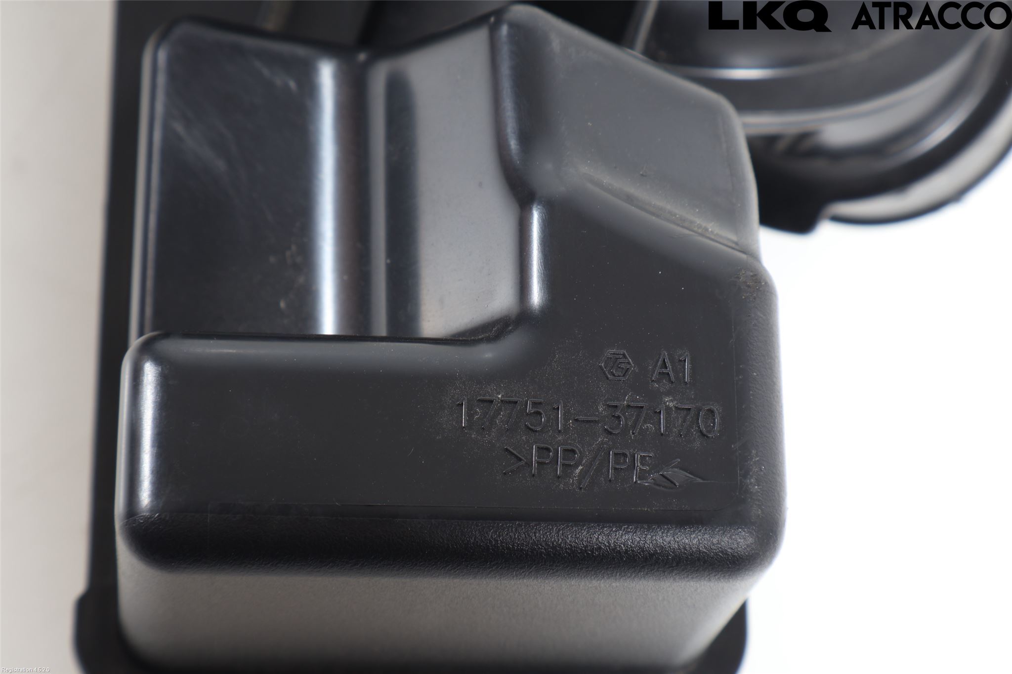Toyota COROLLA CROSS XG10 22- Förg-Bälg-Rör Mot Luftr