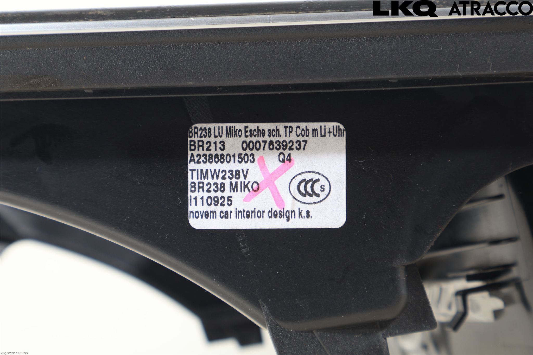 Mercedes-Benz MB E-KLASS (W213) 16-23 Instrumentkonsoll Mitt