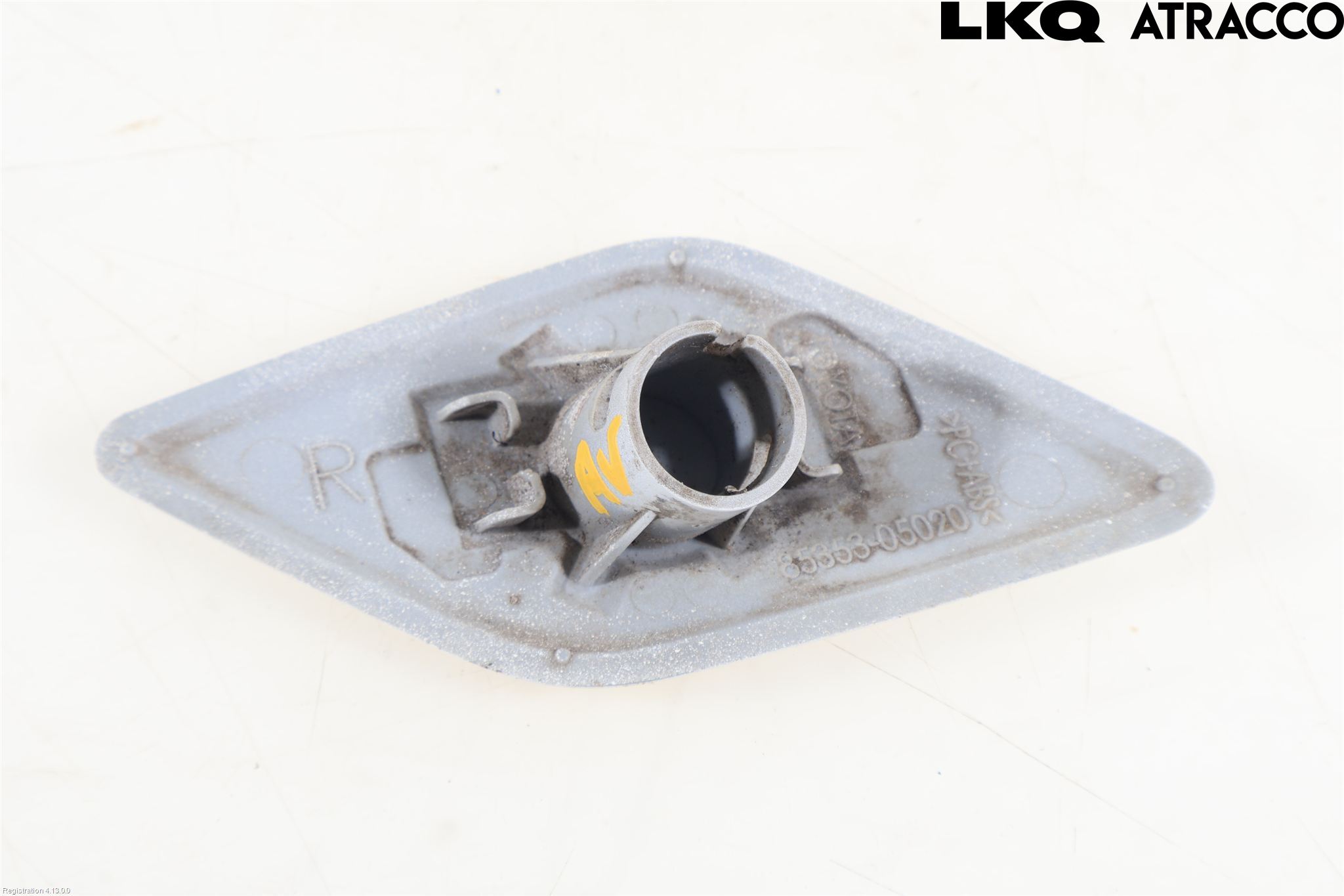 Toyota AVENSIS 16-18 Stötfångardel Fram Hö