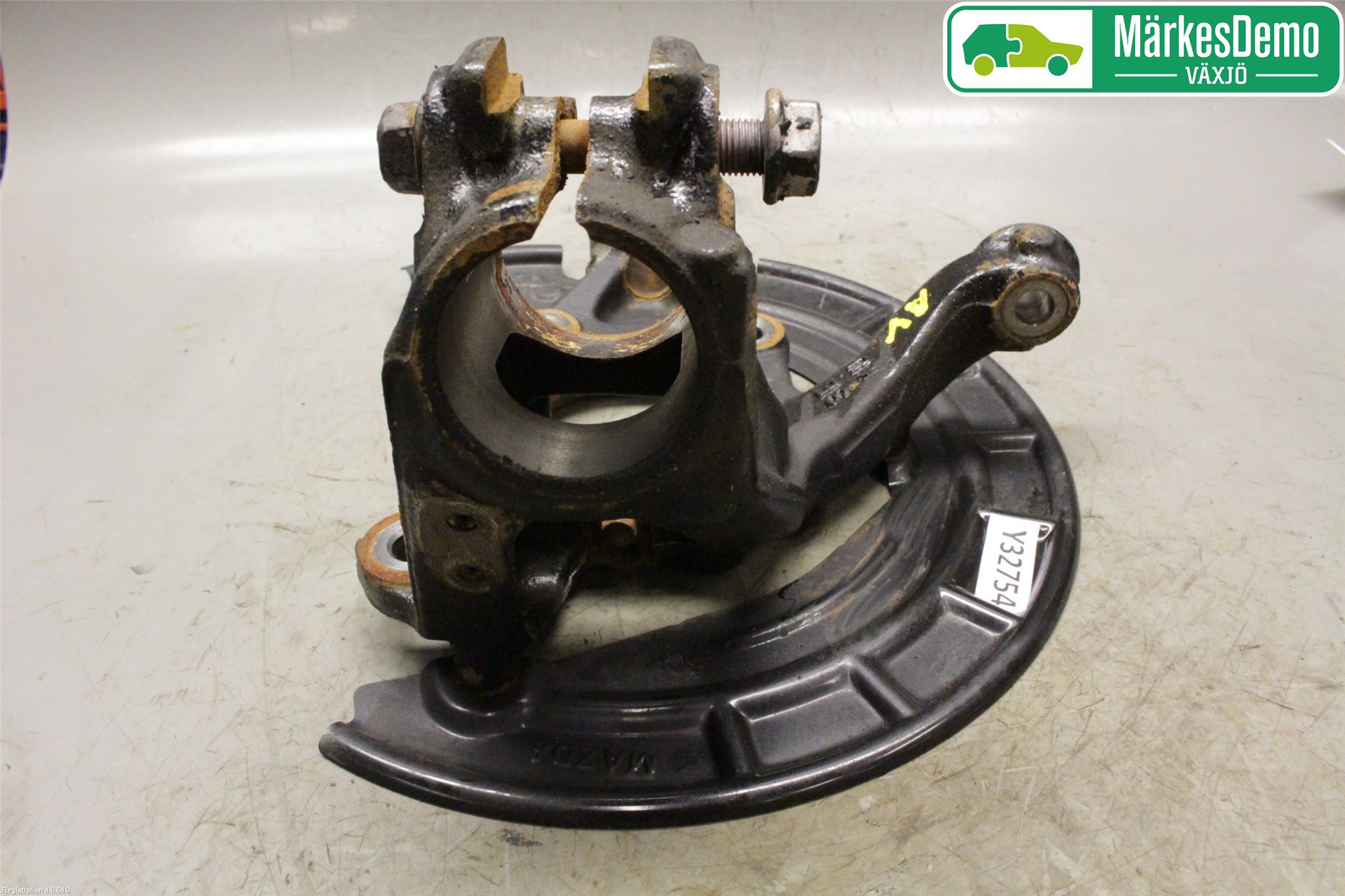 Mazda 3 IV 19- Styrspindel Lagerhus Vä