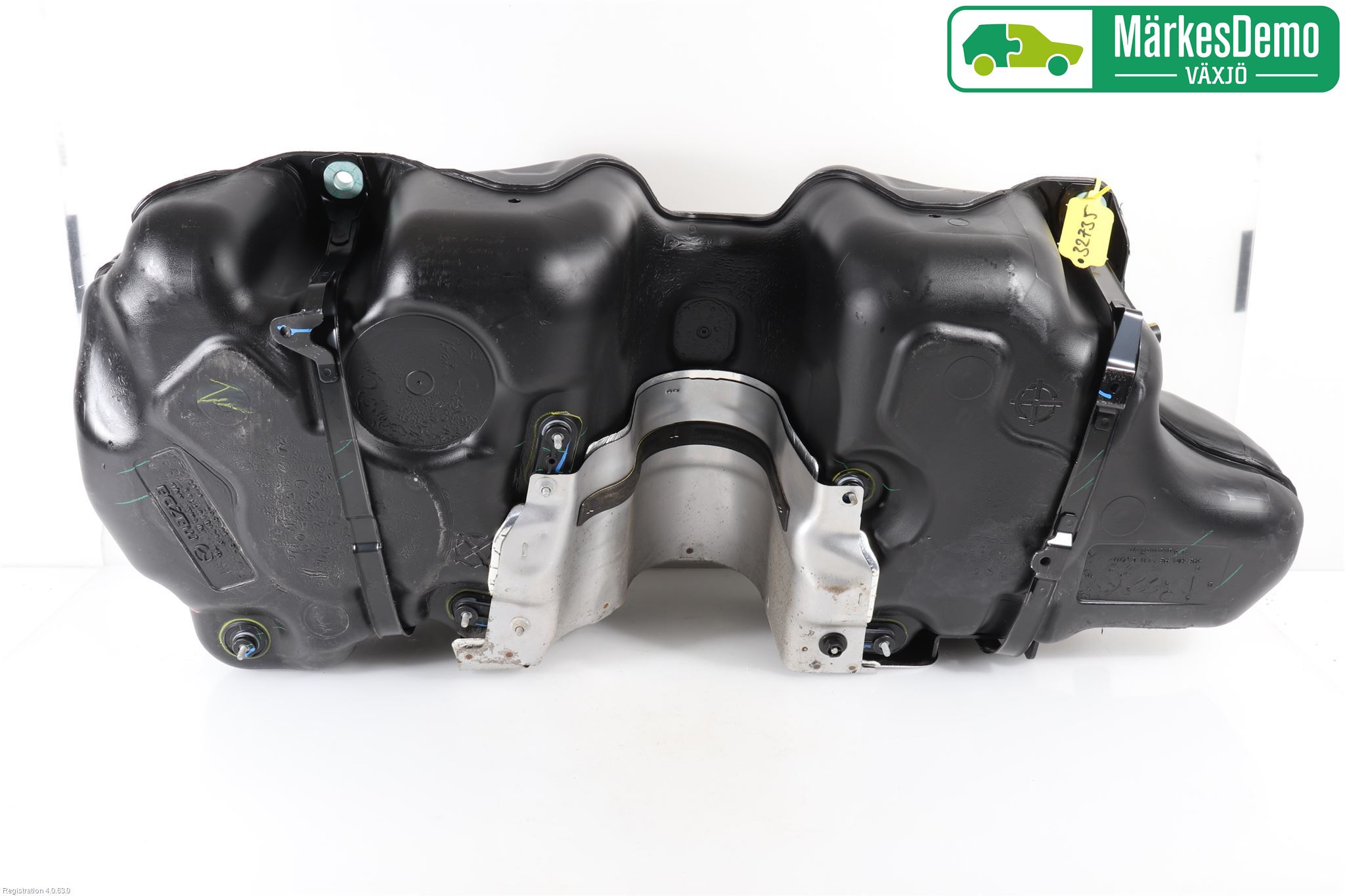 Mazda CX-30 20- Bränsletank