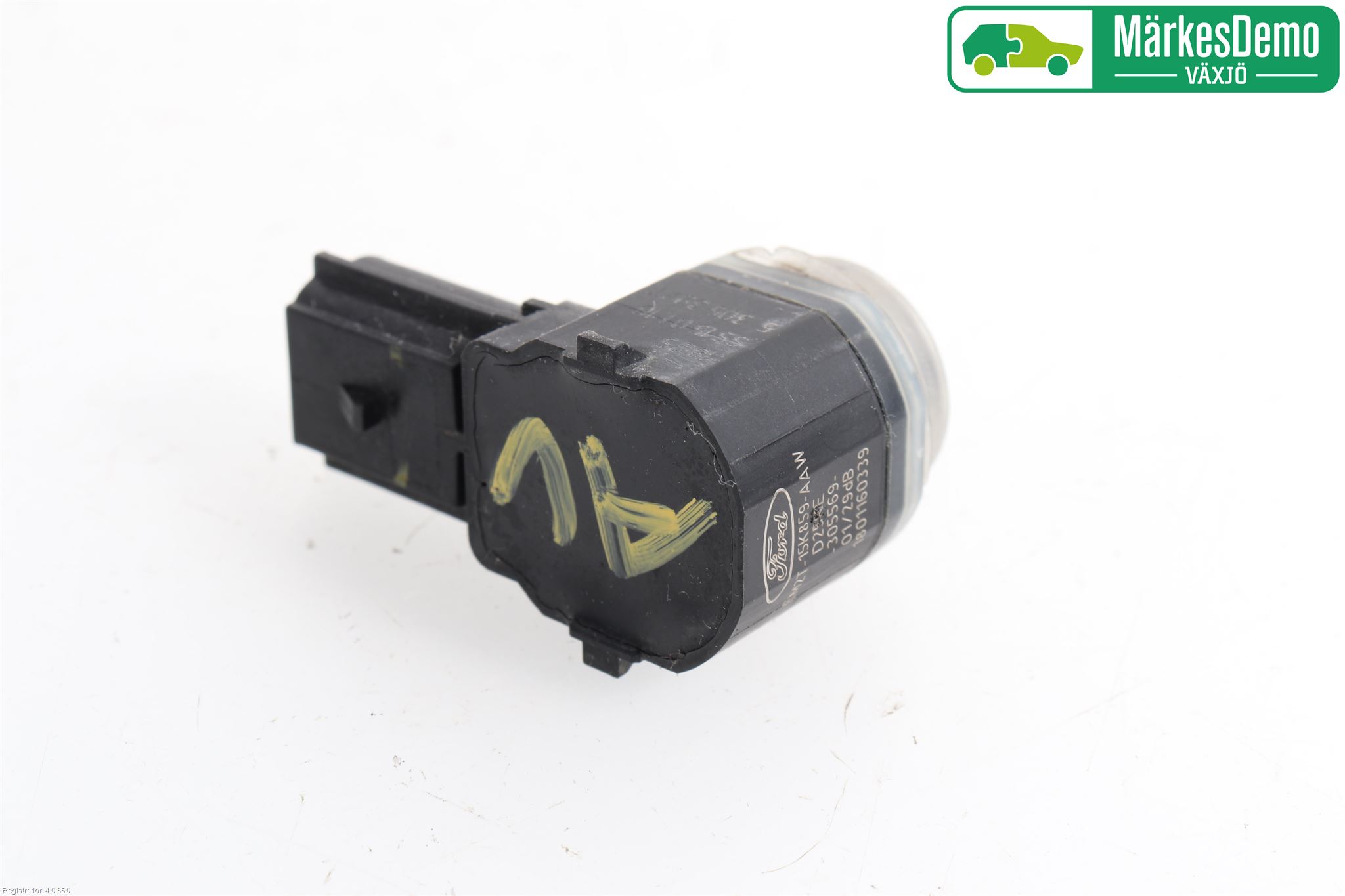 Ford MONDEO 15-22 Parkeringshjälp Frontsensor