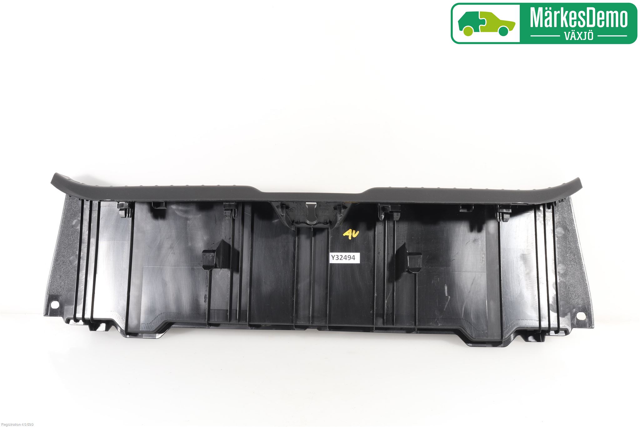Mazda 3 IV 19- Inrbagagerumklädsel-Golv