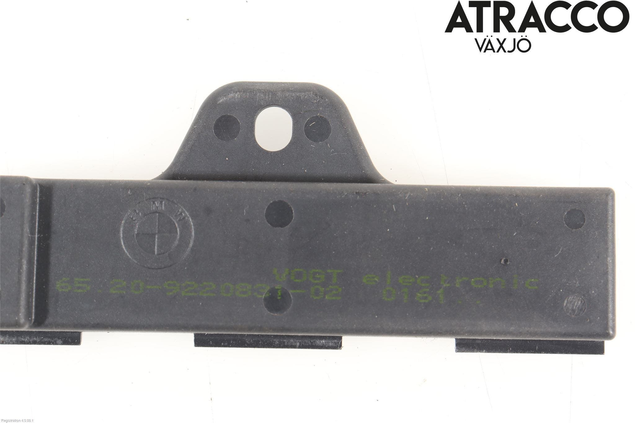 Mini COOPER CLUBMAN F54 16- Antenn El