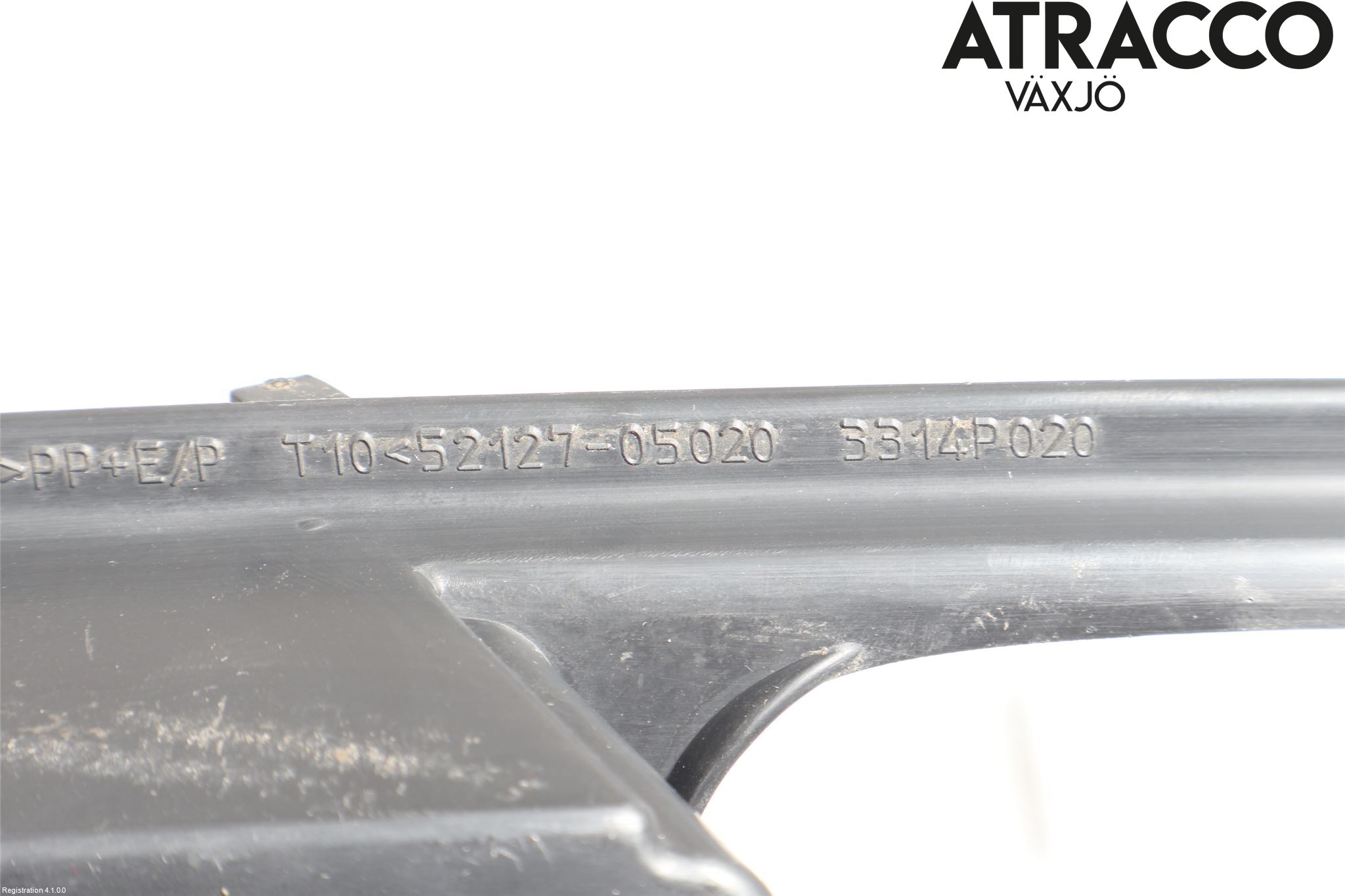 Toyota AVENSIS 03-06 Dimljussarg Fram