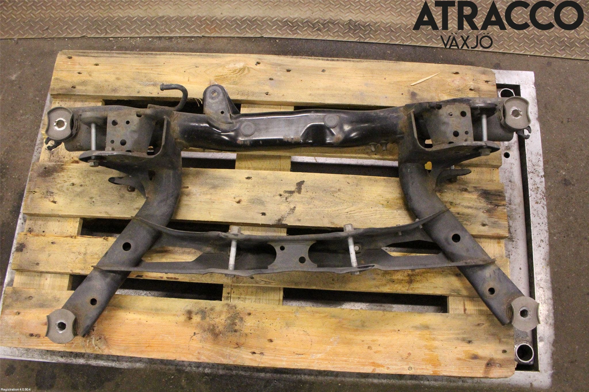 Volkswagen VW TIGUAN 16-24 Bakaxelbalk