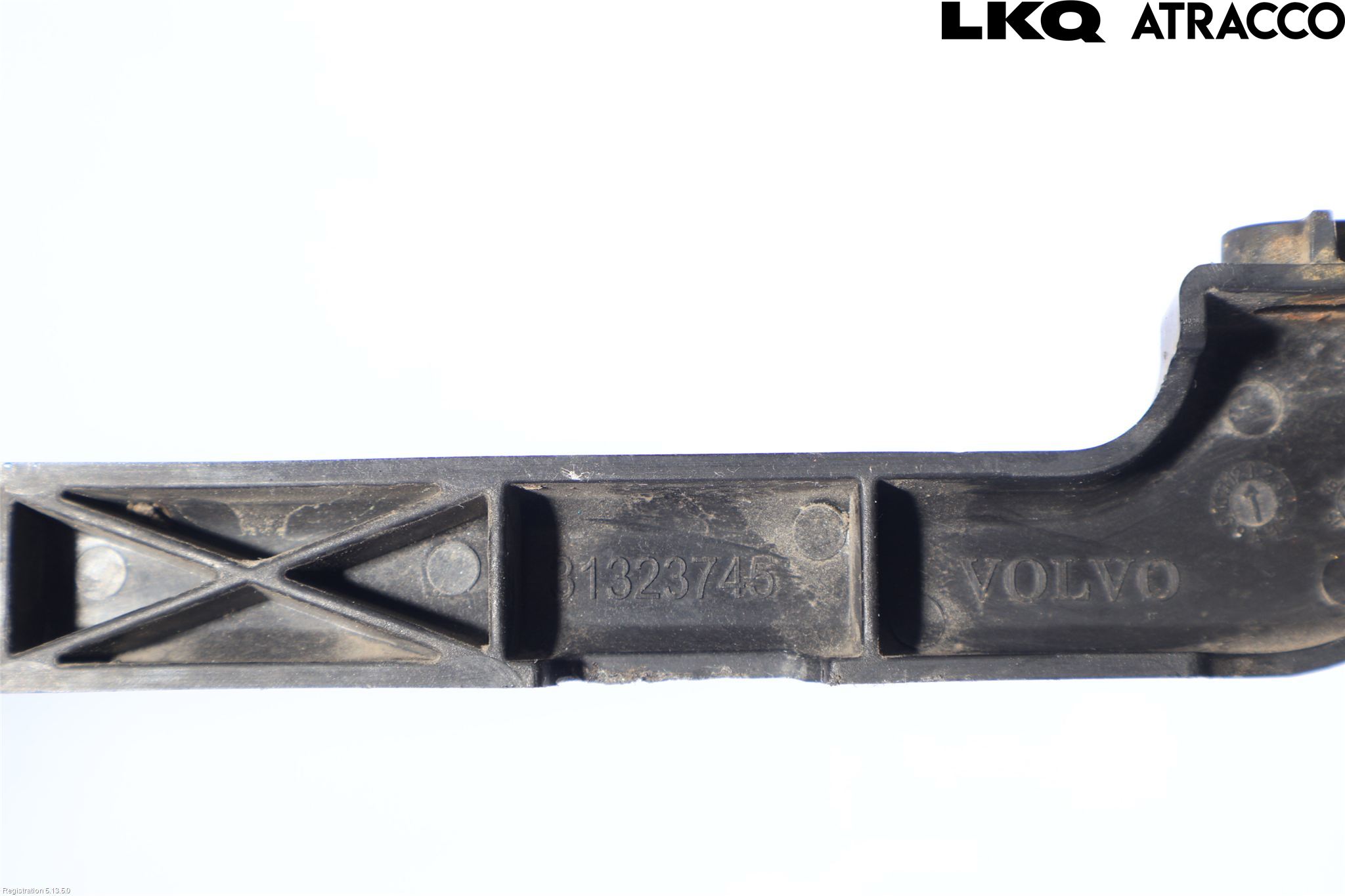 Volvo V40 12-19 Deflektor Plåt-Plast Kylning