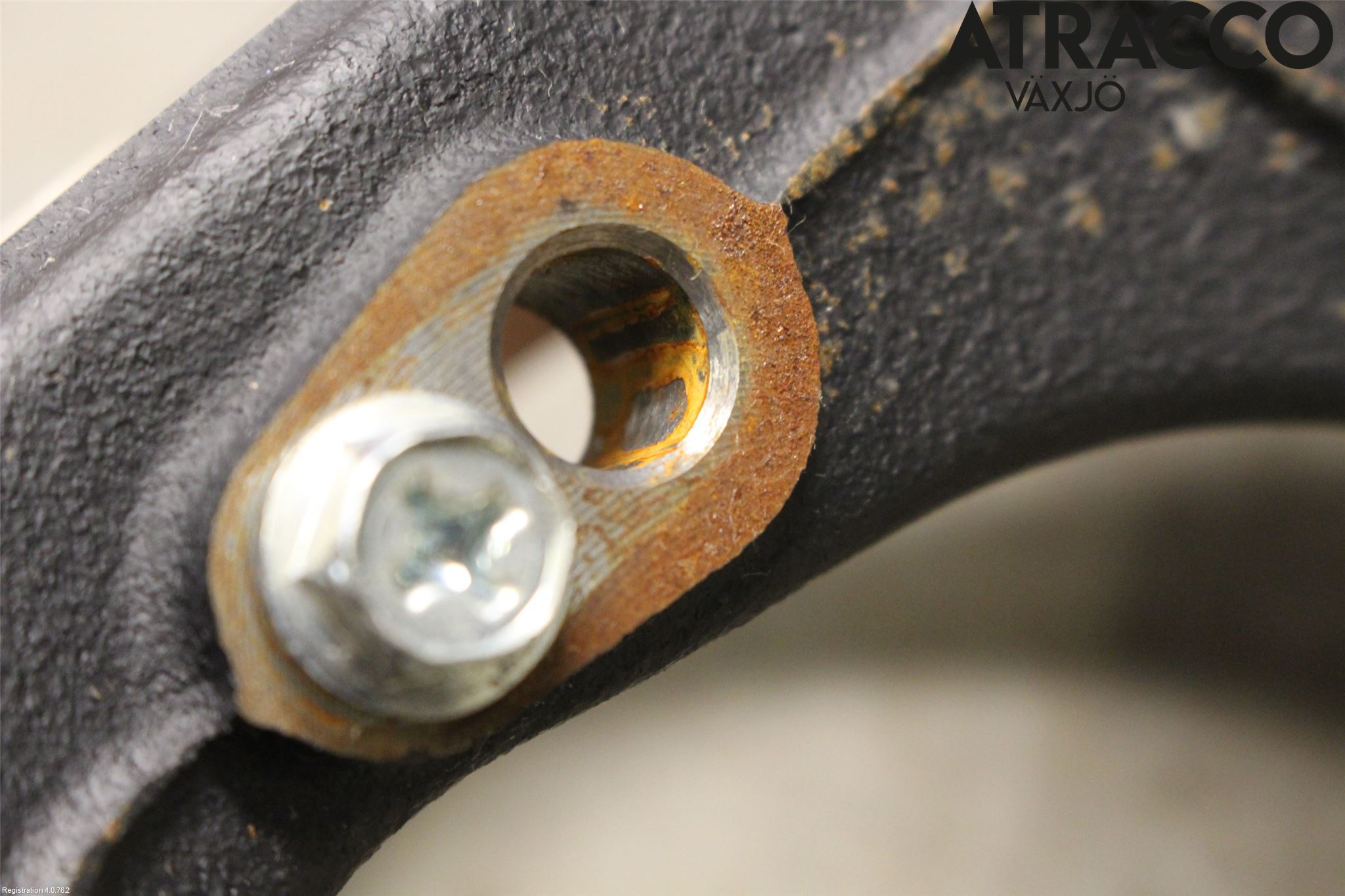 Suzuki SWIFT 17-24 Styrspindel Lagerhus Vä