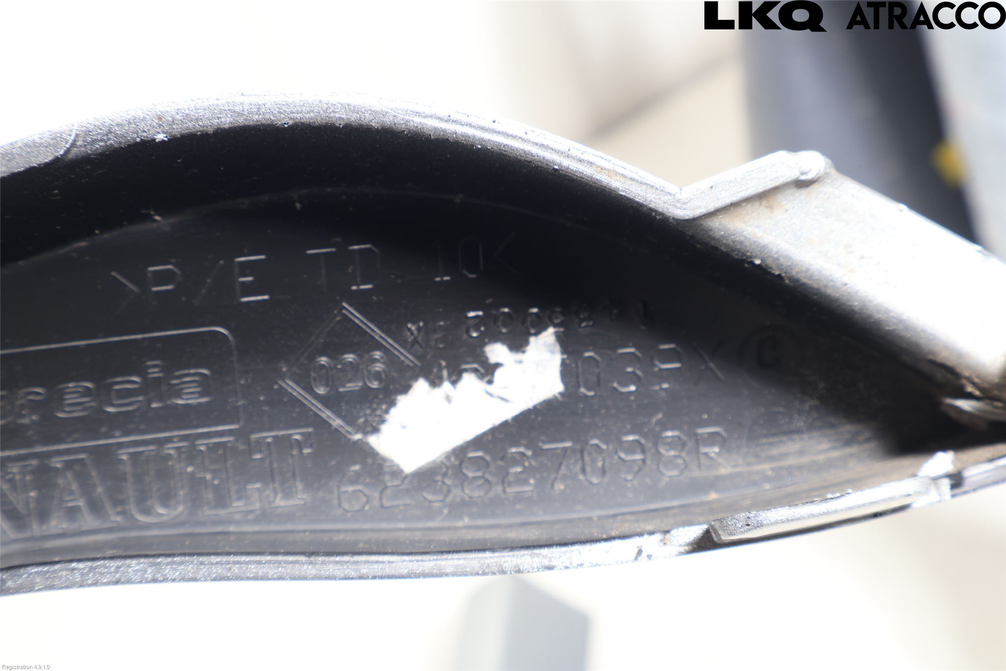 Renault KANGOO II 15-21 Grilldel Mitt