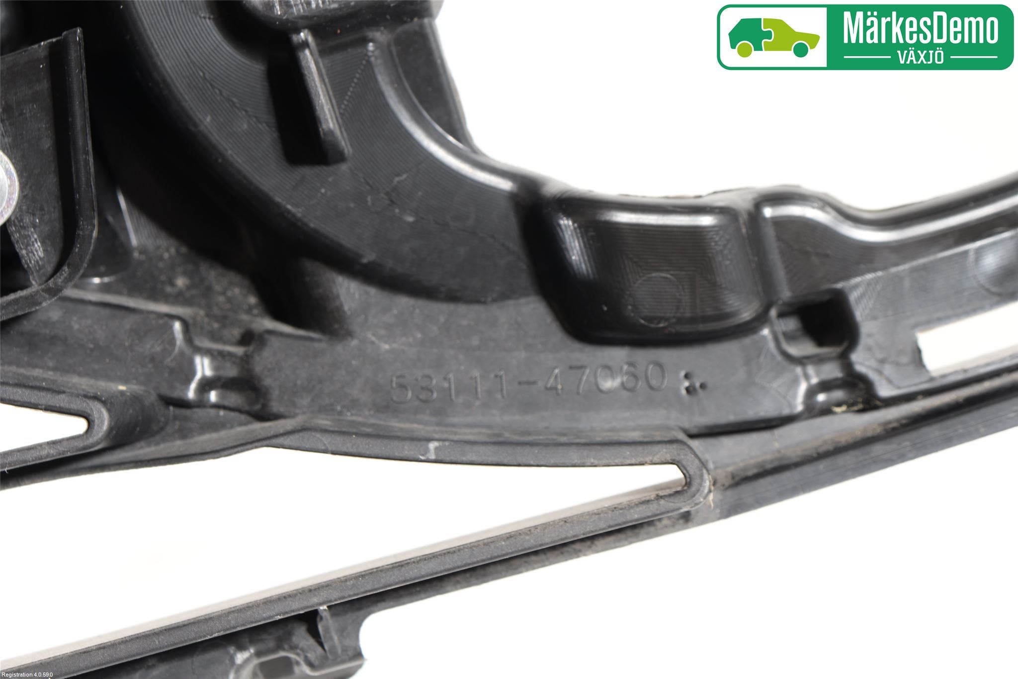 Toyota PRIUS (ZVW50) 16-21 Grill Komp