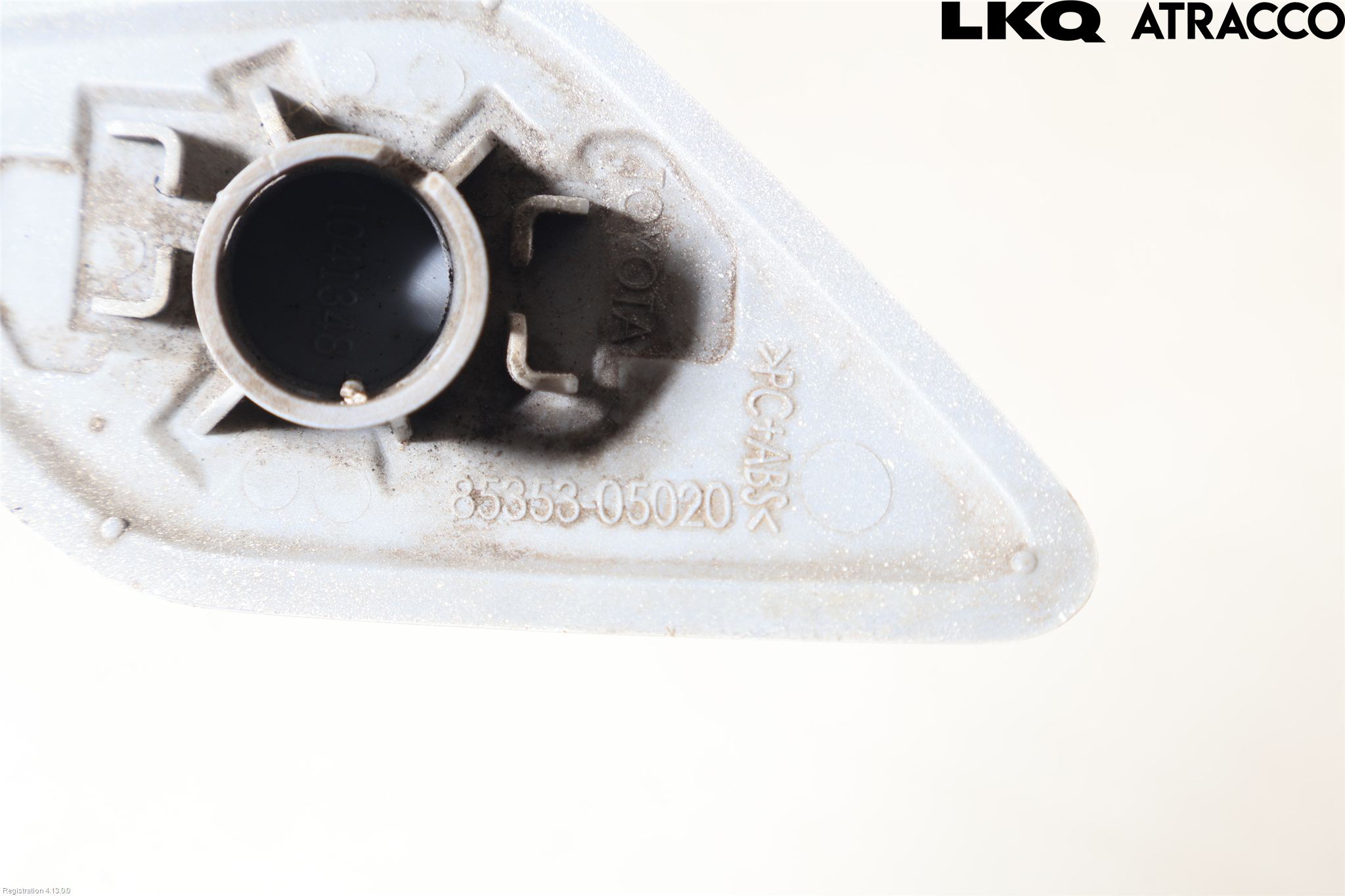 Toyota AVENSIS 16-18 Stötfångardel Fram Hö