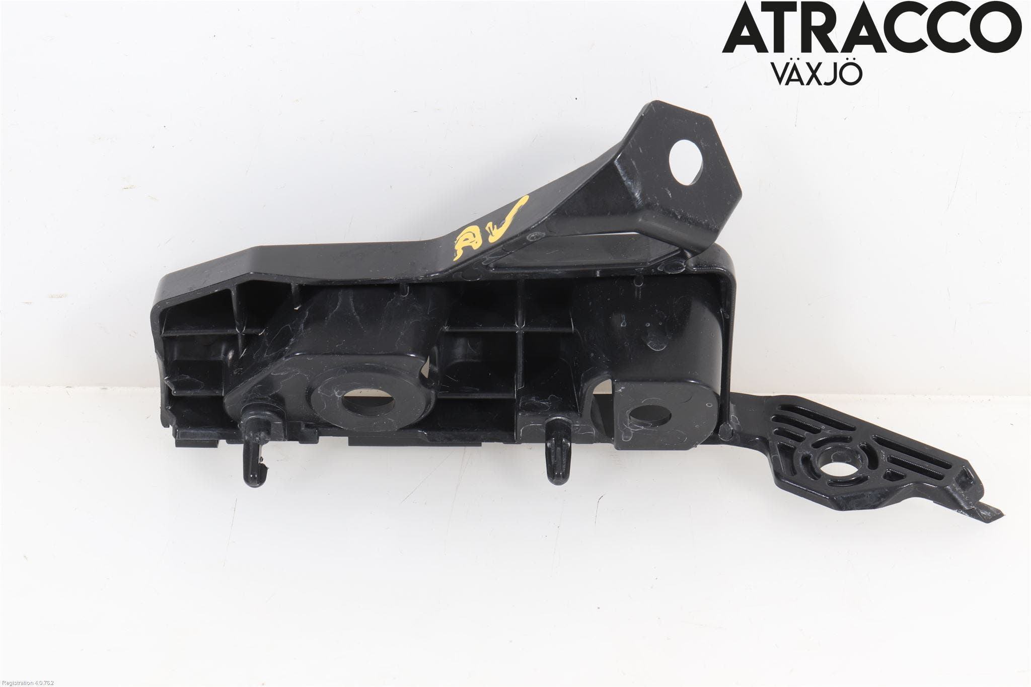 Mazda MX-5 IV (ND/ND2/ND3) MIATA 15- Stötfångarfäste Fram Vä