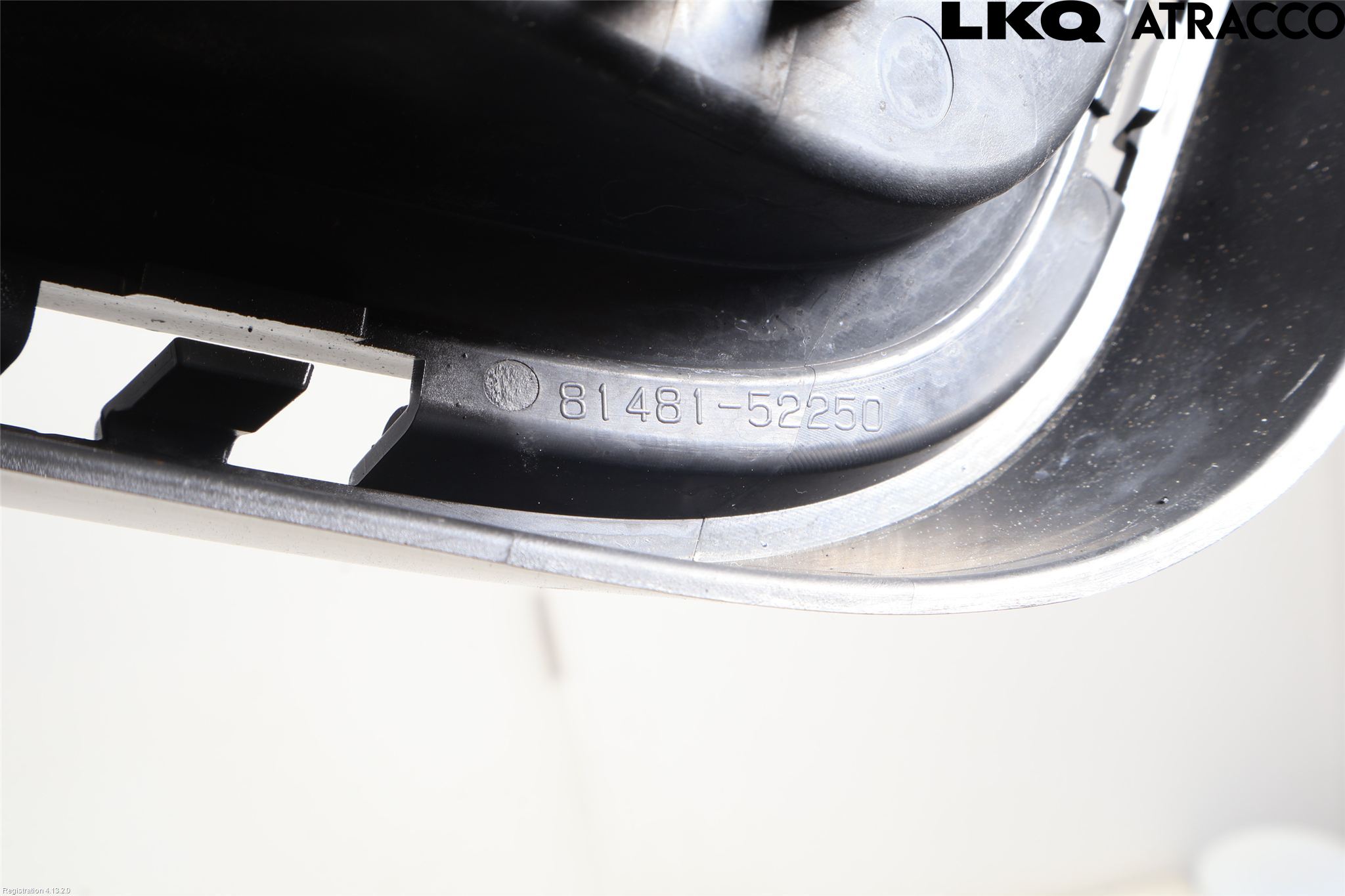 Toyota VERSO-S 11-16 Grill-Galler