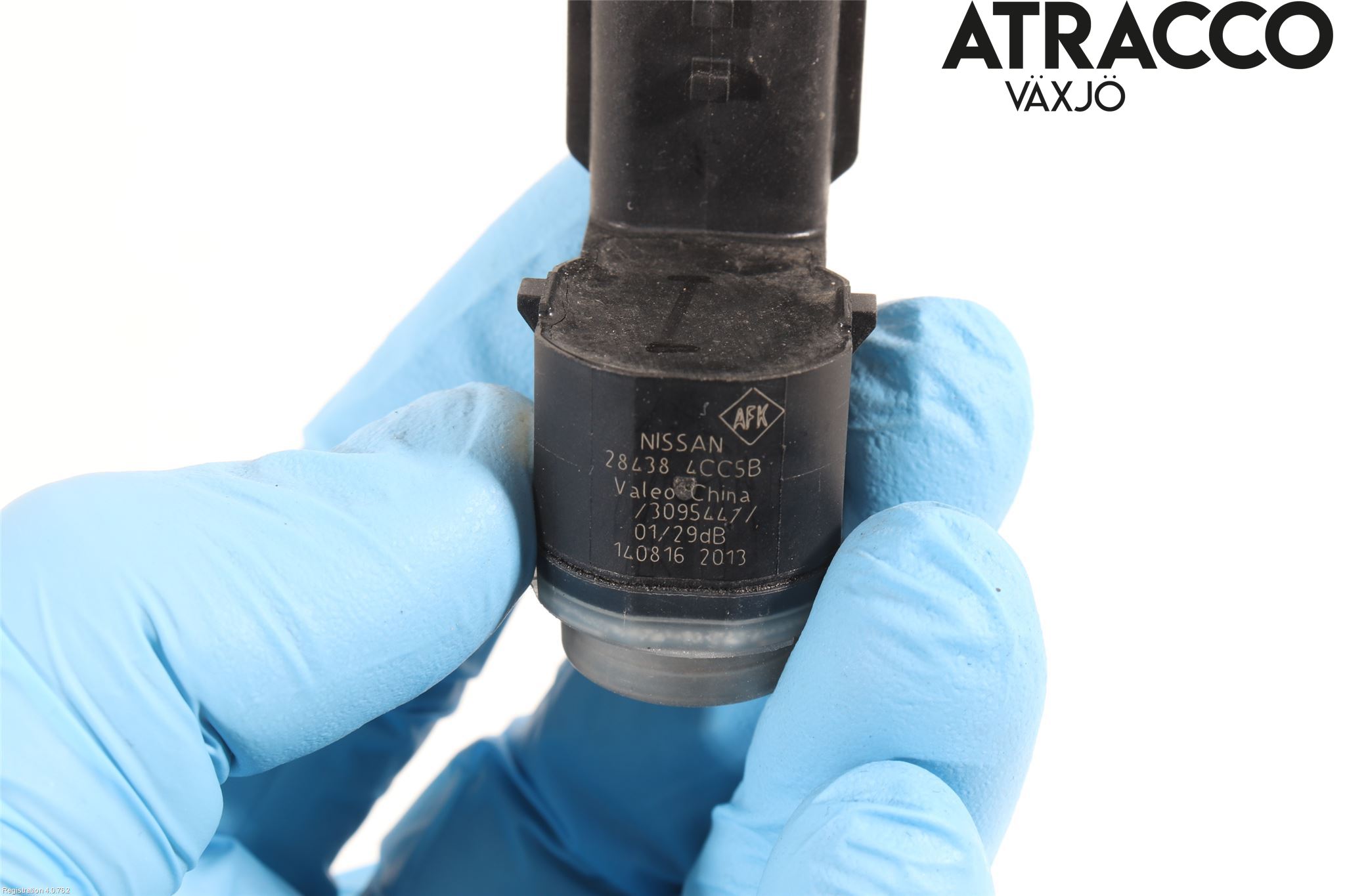 Nissan X-TRAIL 14-21 Parkeringshjälp Frontsensor