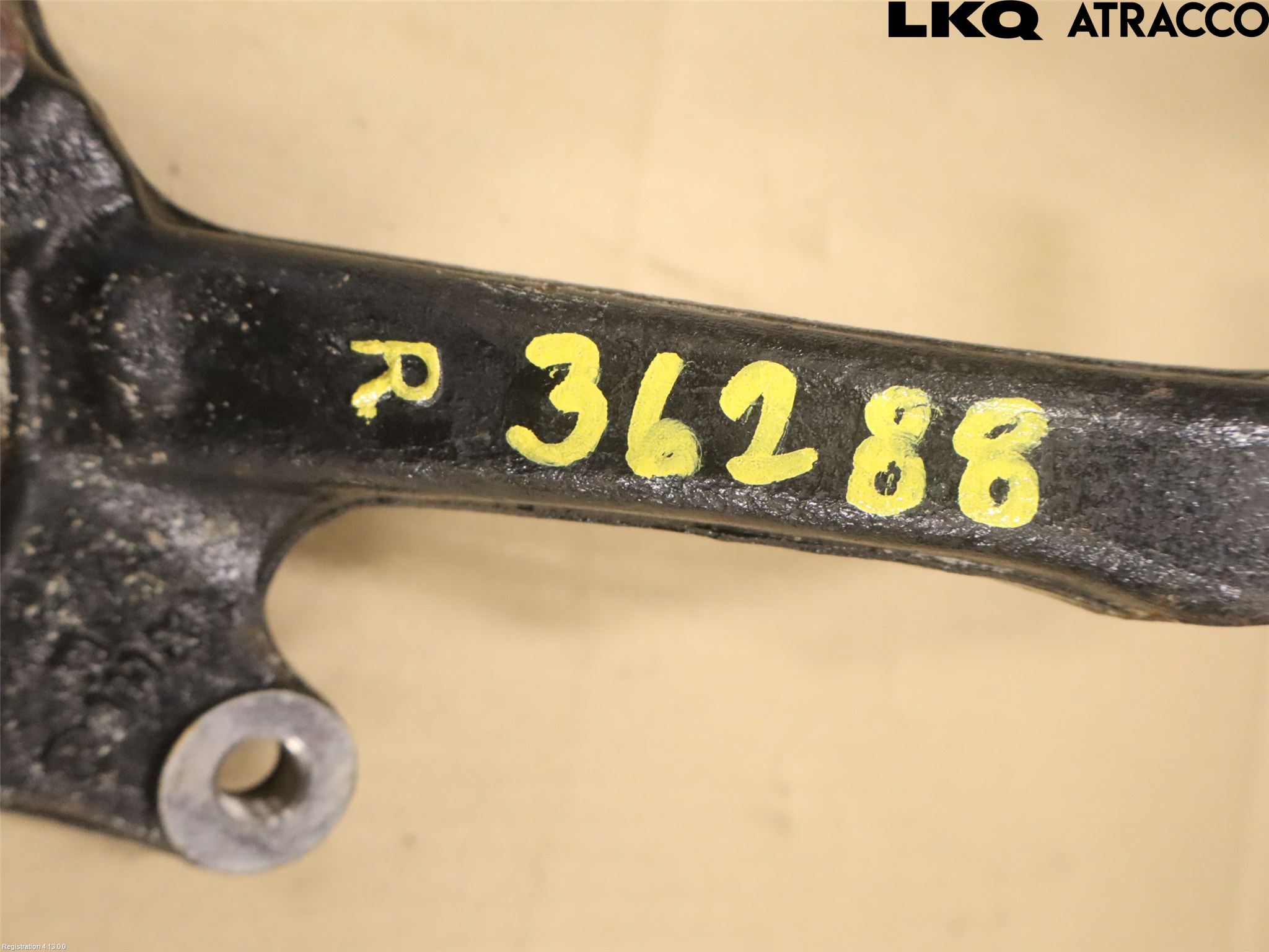 Toyota HILUX 16- Styrspindel Lagerhus Hö