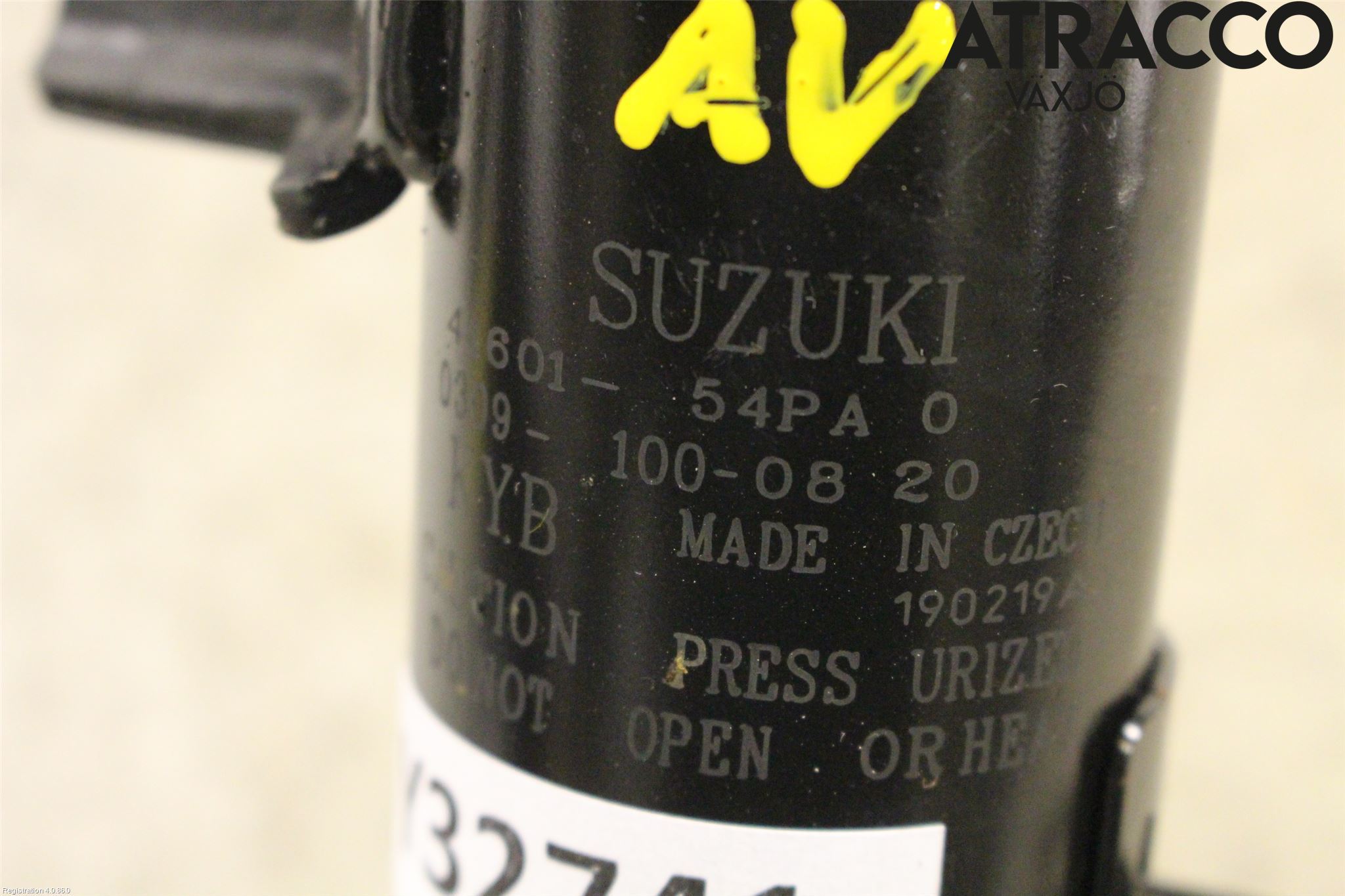 Suzuki VITARA 15- Fjäderben Fram Höger