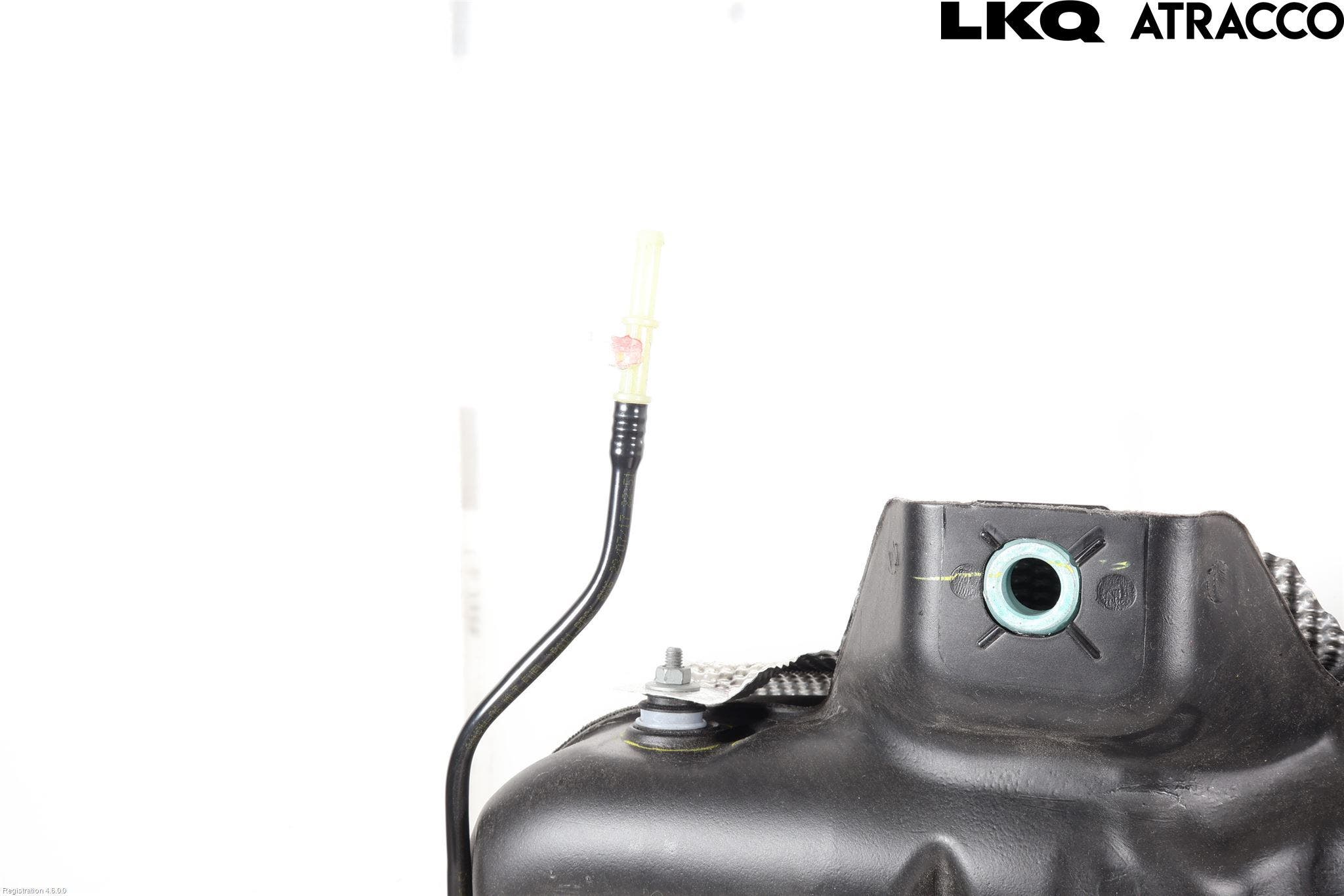 Mazda CX-30 20- Bränsletank Insprutning