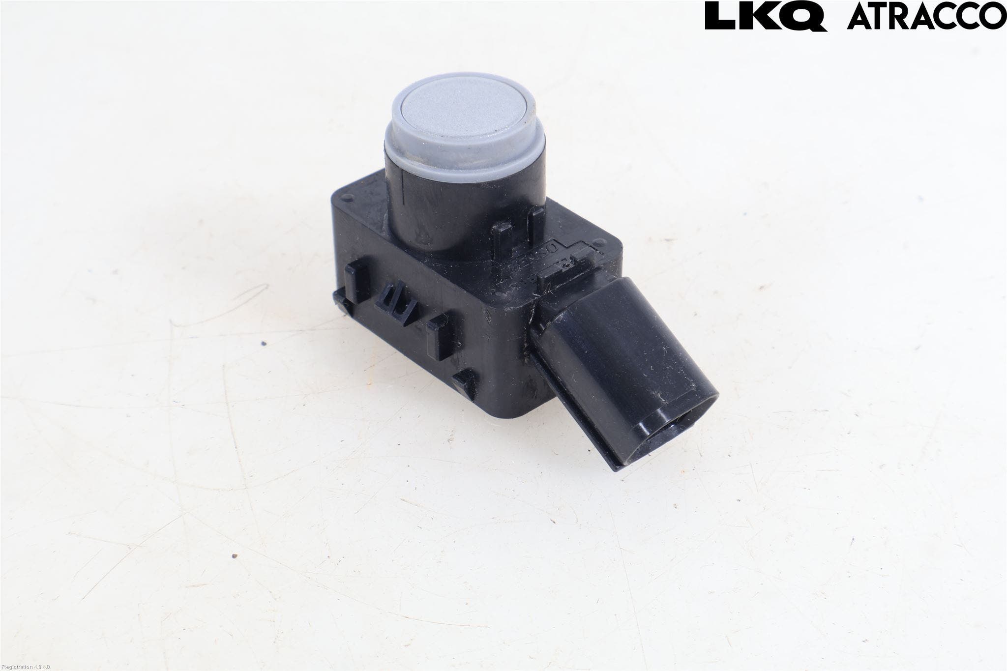 Toyota YARIS CROSS XP21 21- Parkeringshjälp Backsensor