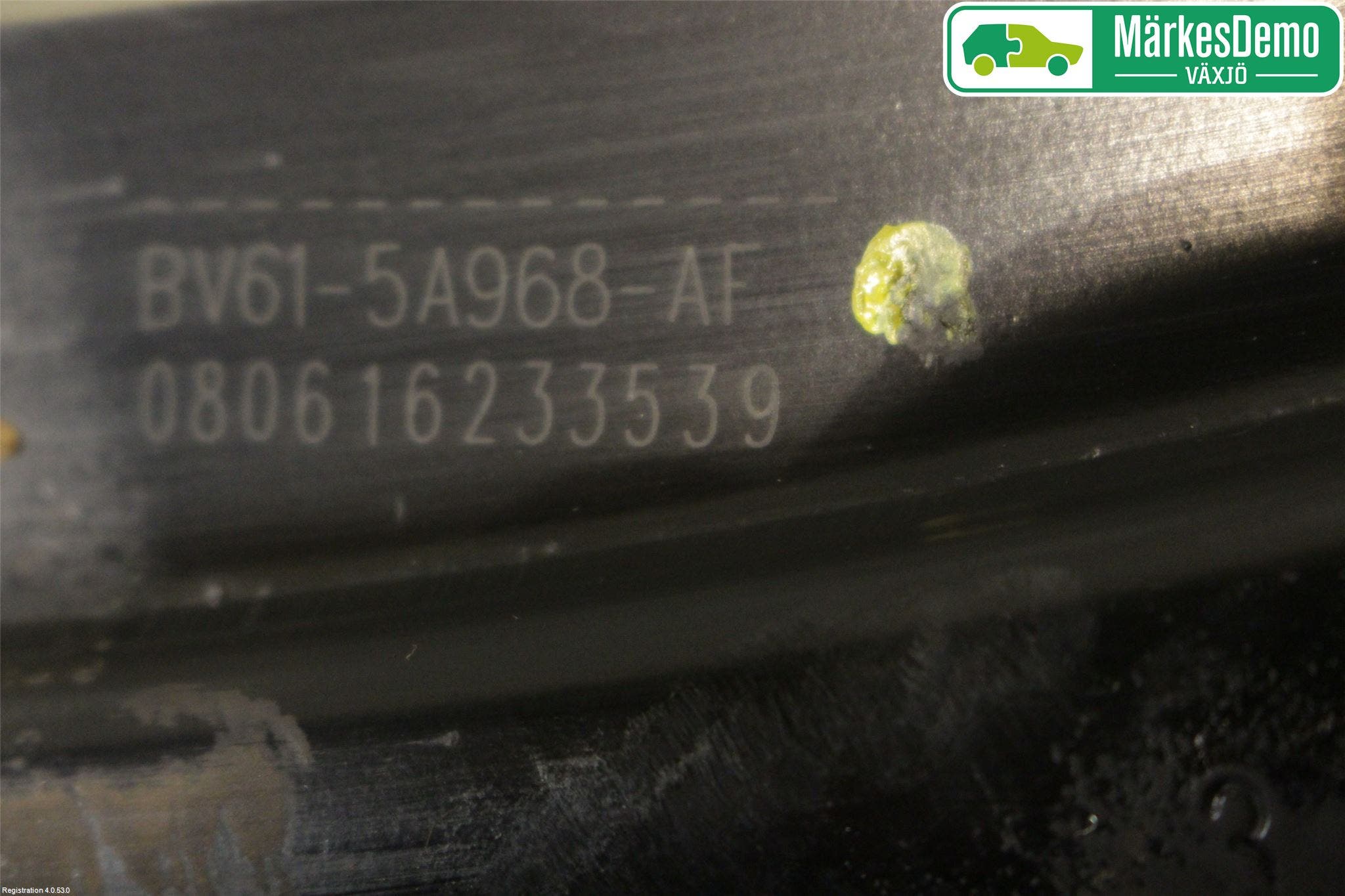 Ford FOCUS 15-18 Bärarm Bak Höger