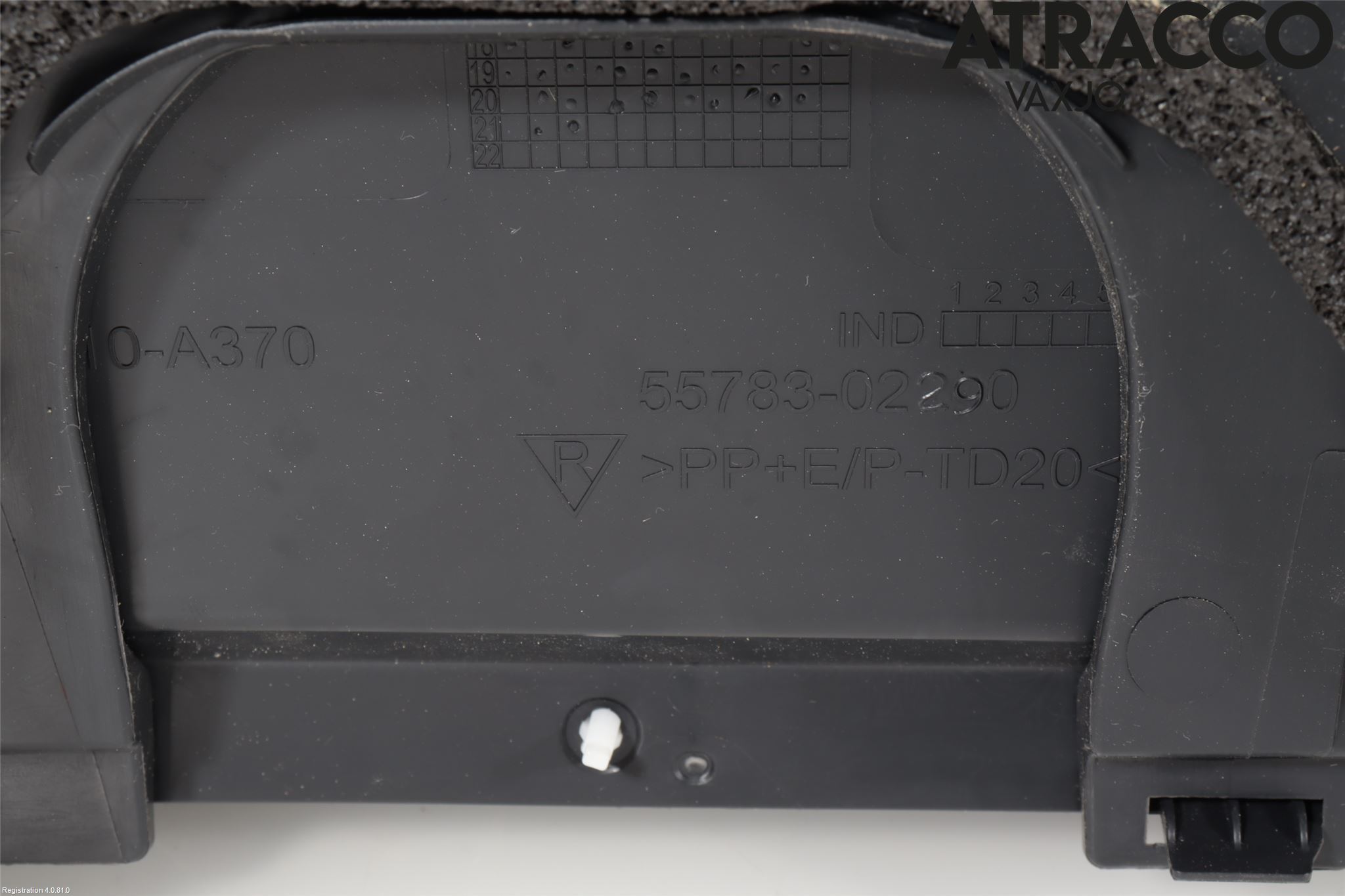 Suzuki SWACE 21- Torpedplåt-Torpedplast
