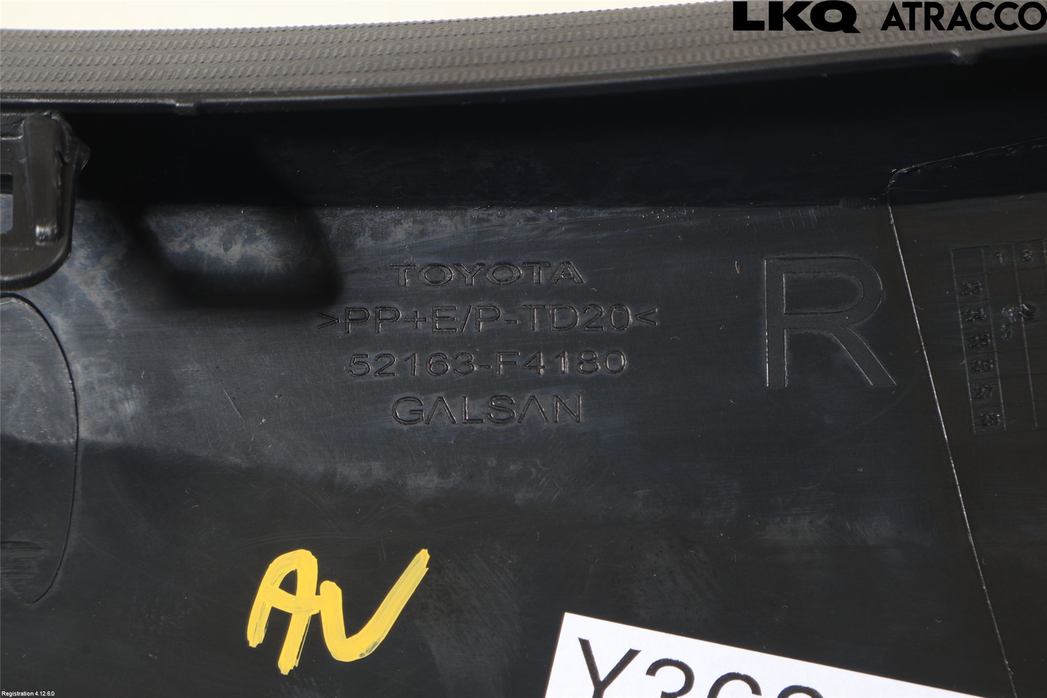 Toyota C-HR 24- Stötfångarlist Bak