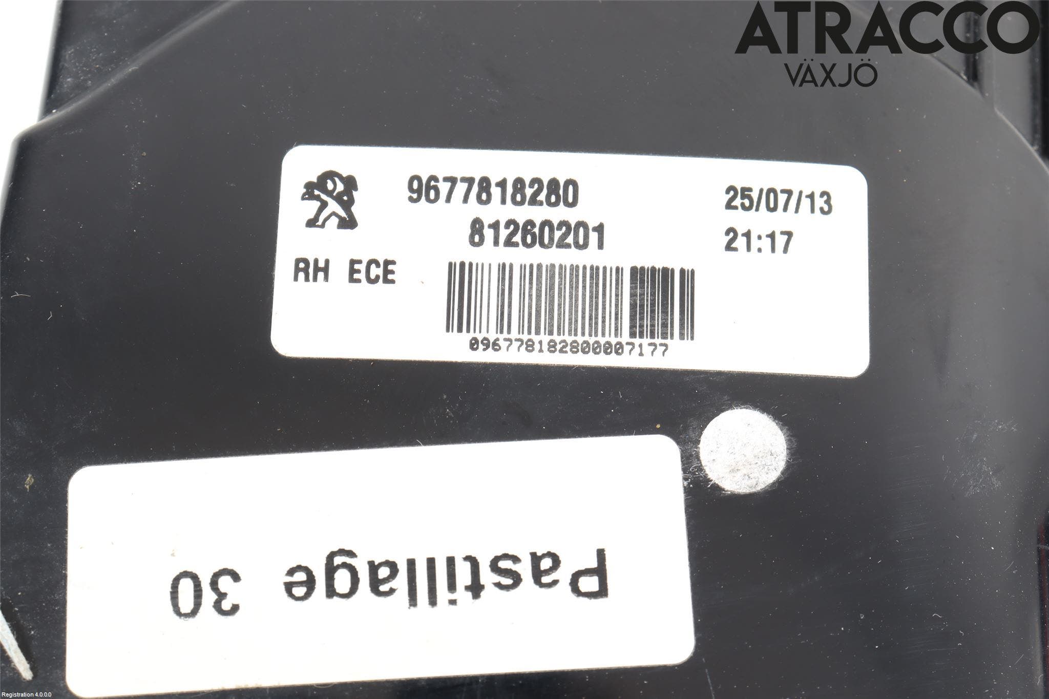 Peugeot 308 14-21 Bakljus Lucka Hö