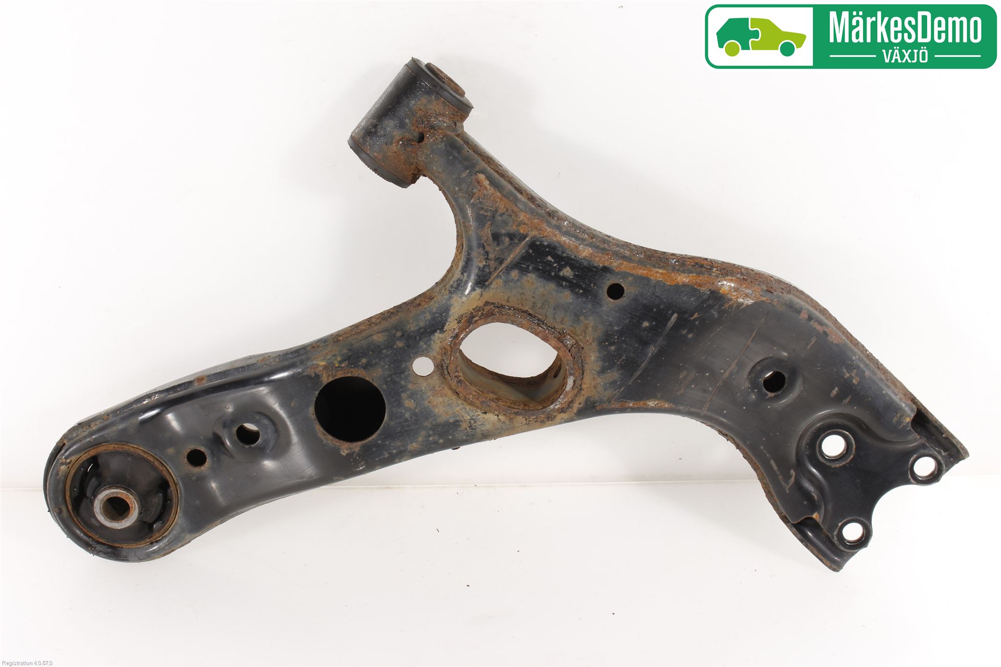 Toyota RAV4 13-18 Bärarm Fram Undre Vä