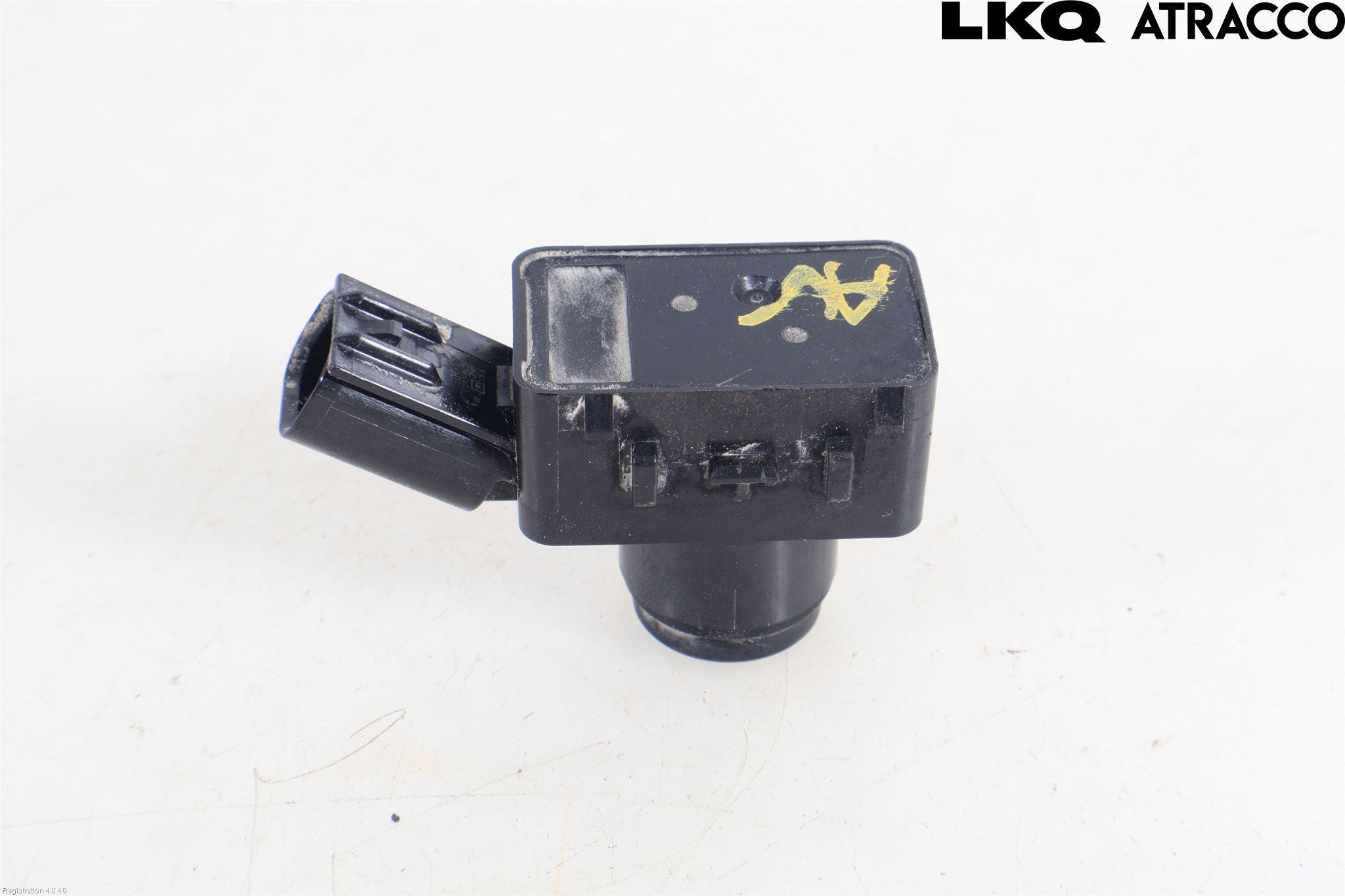 Toyota YARIS CROSS XP21 21- Parkeringshjälp Frontsensor