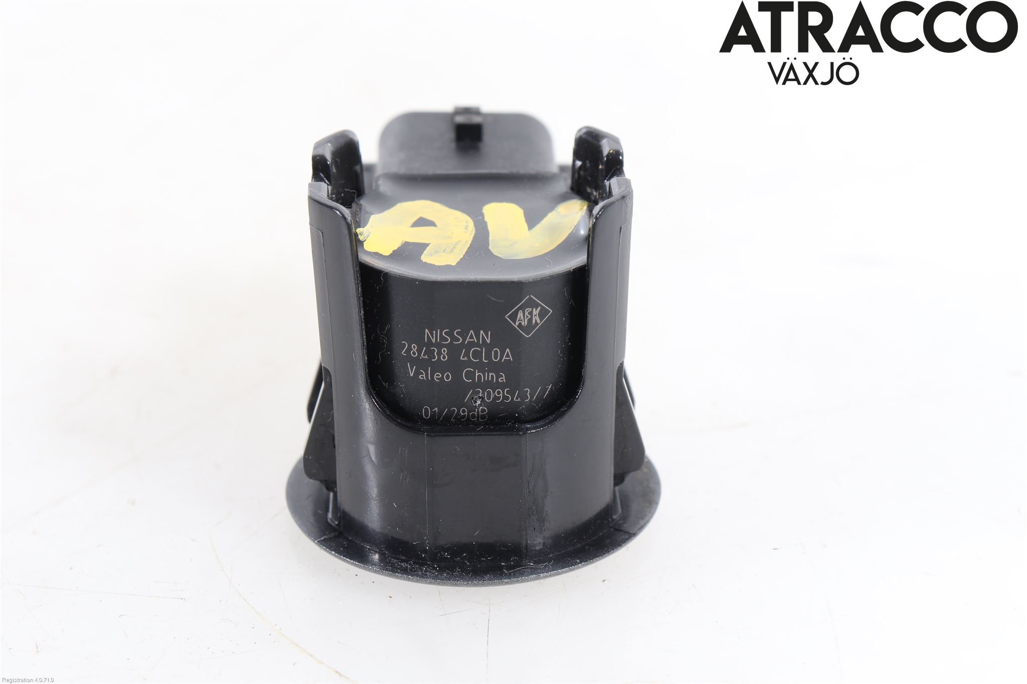 Nissan X-TRAIL 14-21 Parkeringshjälp Frontsensor