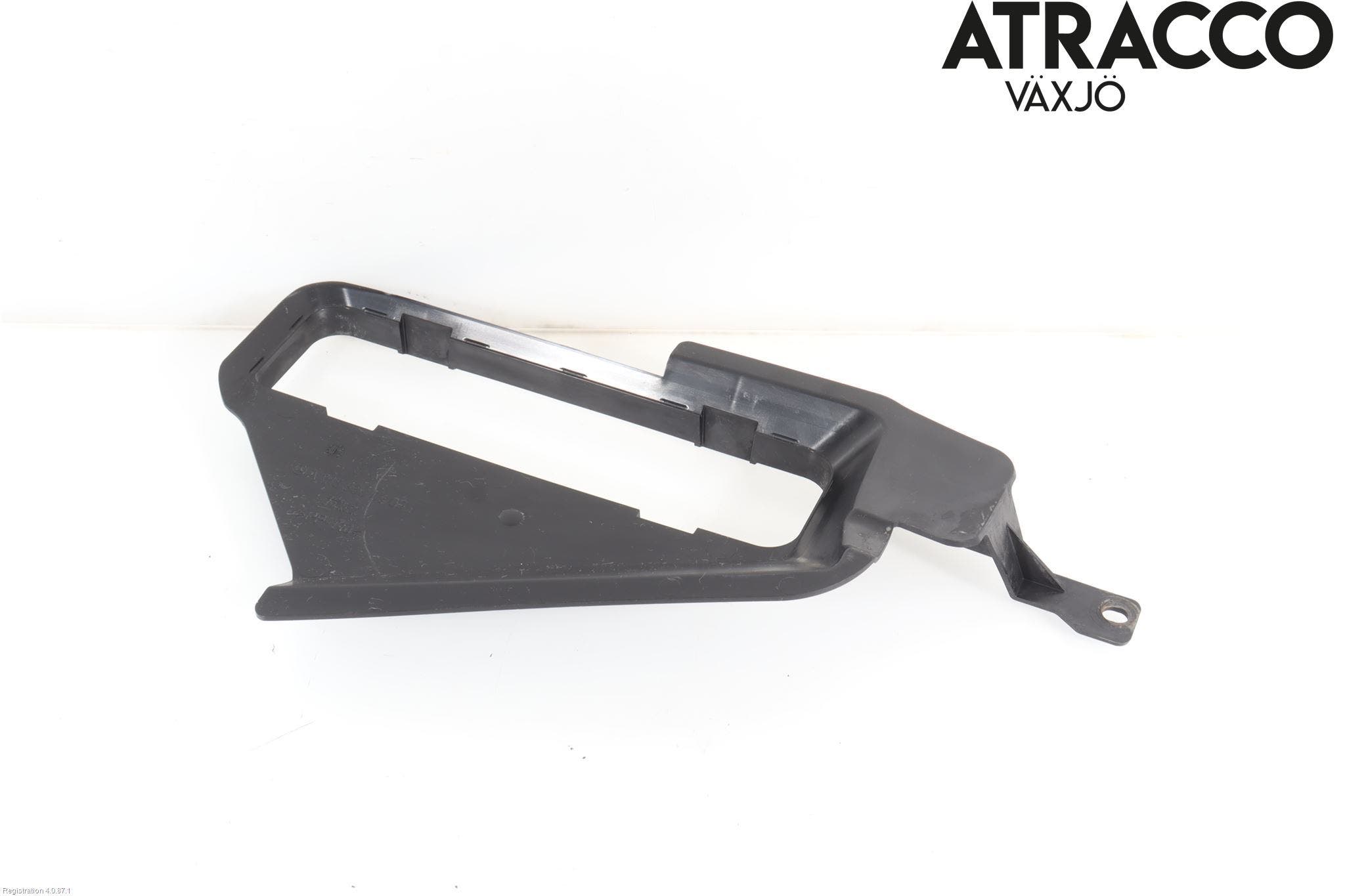 Mercedes-Benz MB CLS (C218/X218) 11-17 Ventilationsutsläpp Bak