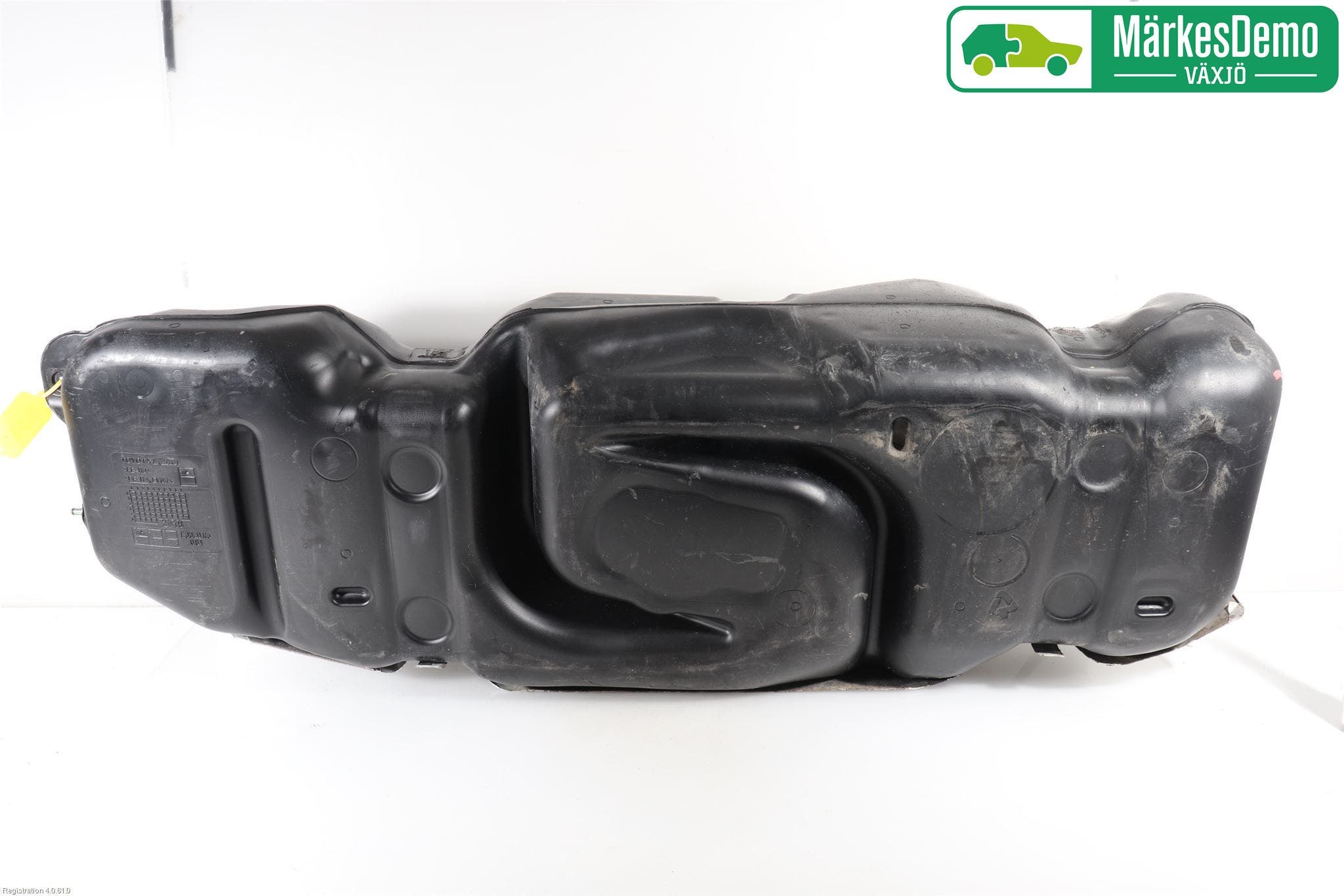 Toyota HILUX 16- Bränsletank Diesel