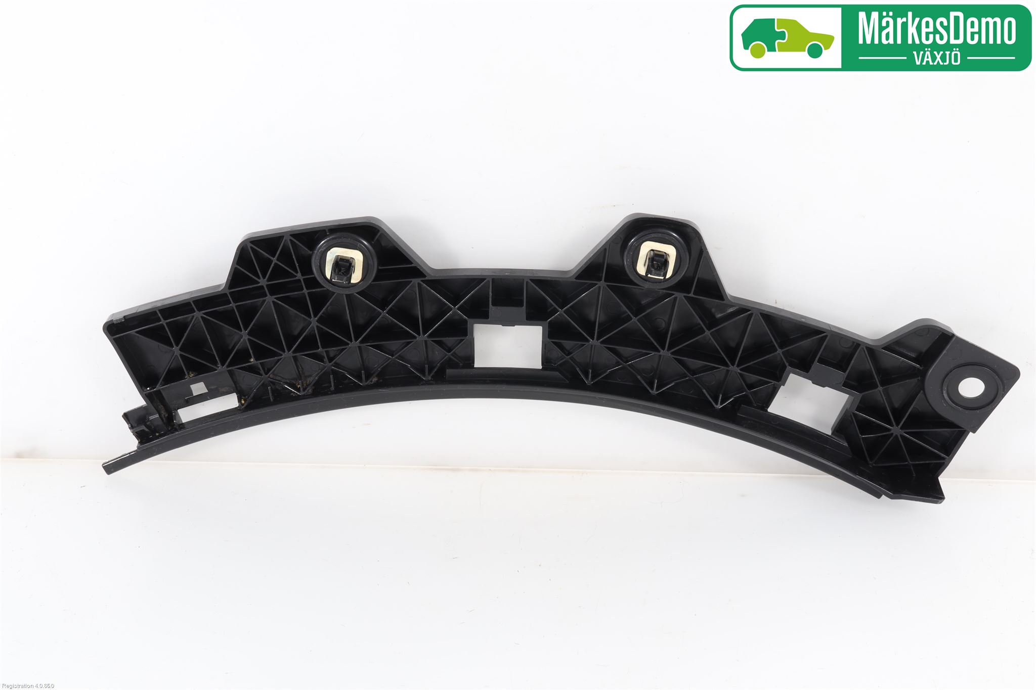 Mazda CX-3 Skärmfäste Fram Hö