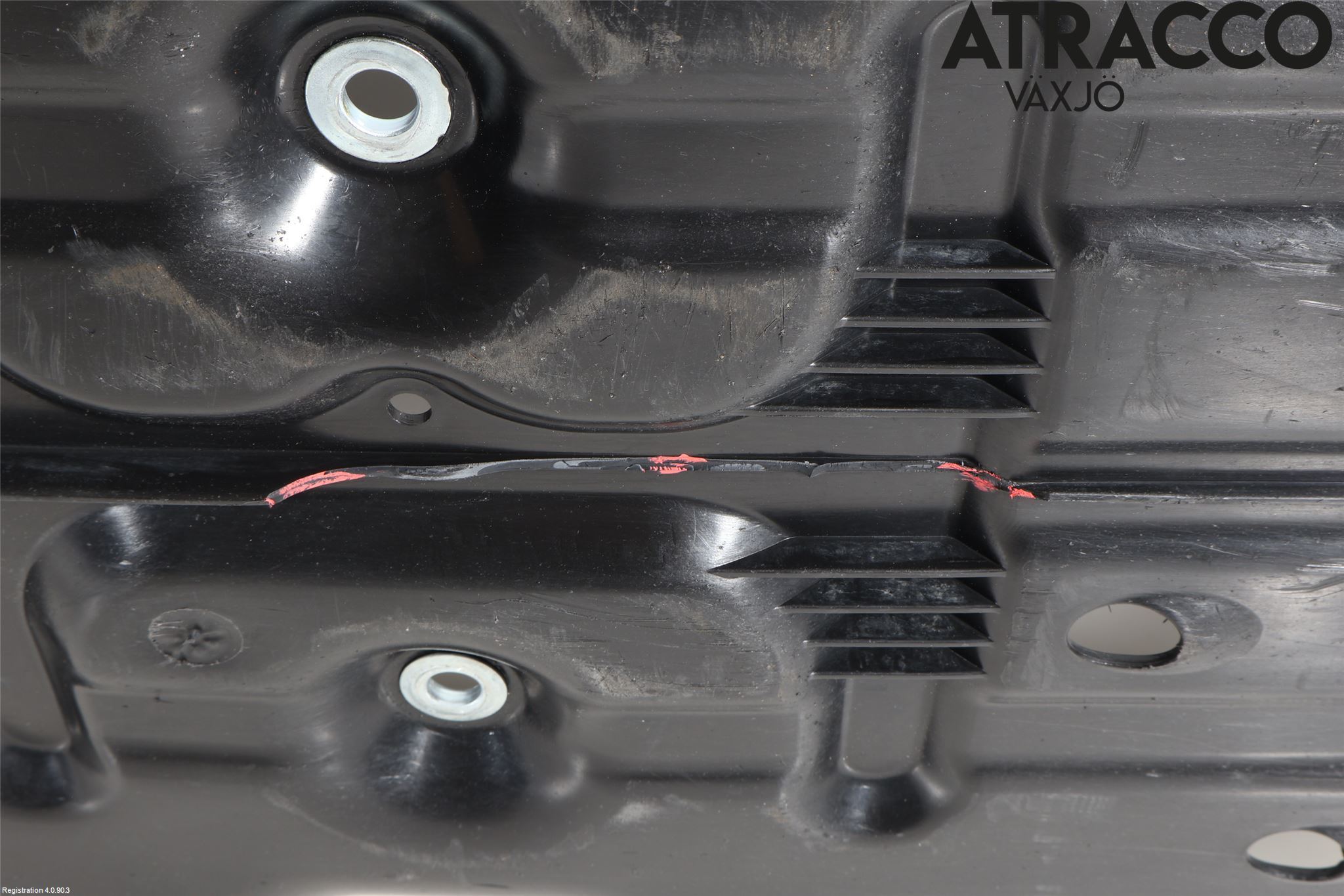 Toyota HILUX 16- Bränsletank Skyddsplåt