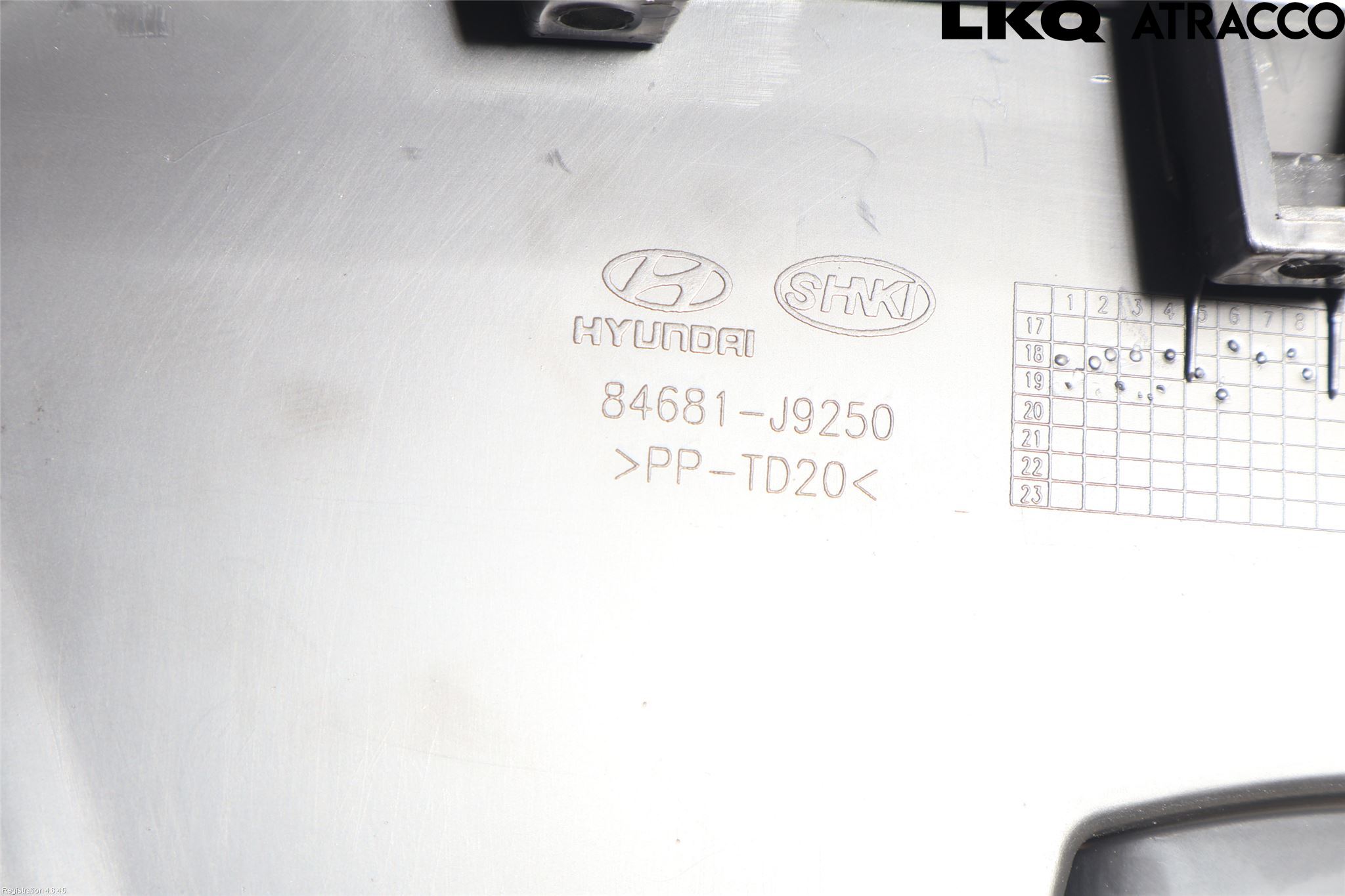 Hyundai KONA/ELECTRIC OS 18-23 Instrumentbräda Förvaringsfack