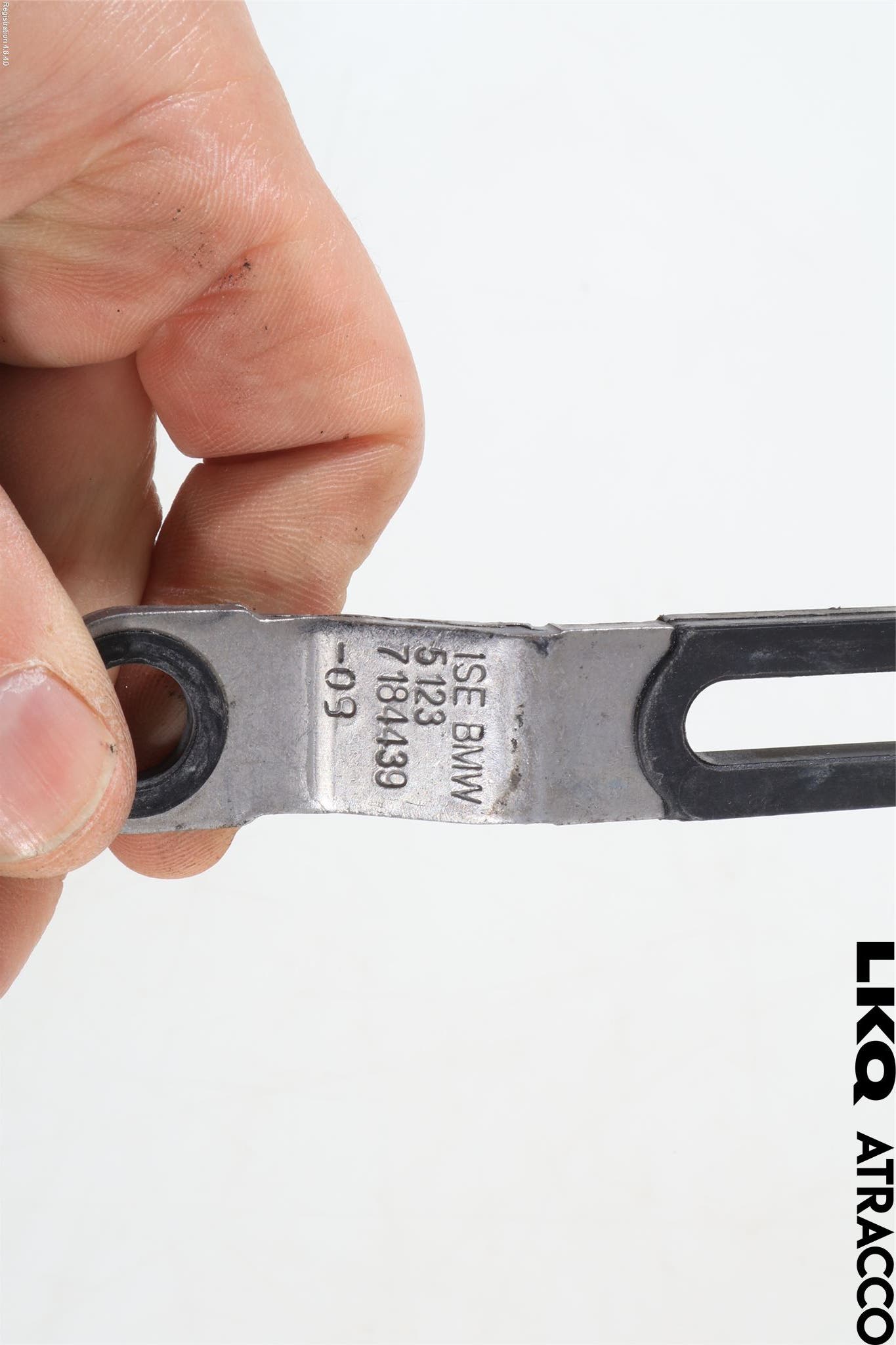 BMW 5 F10/F11/F18 09-17 Huvgångjärn