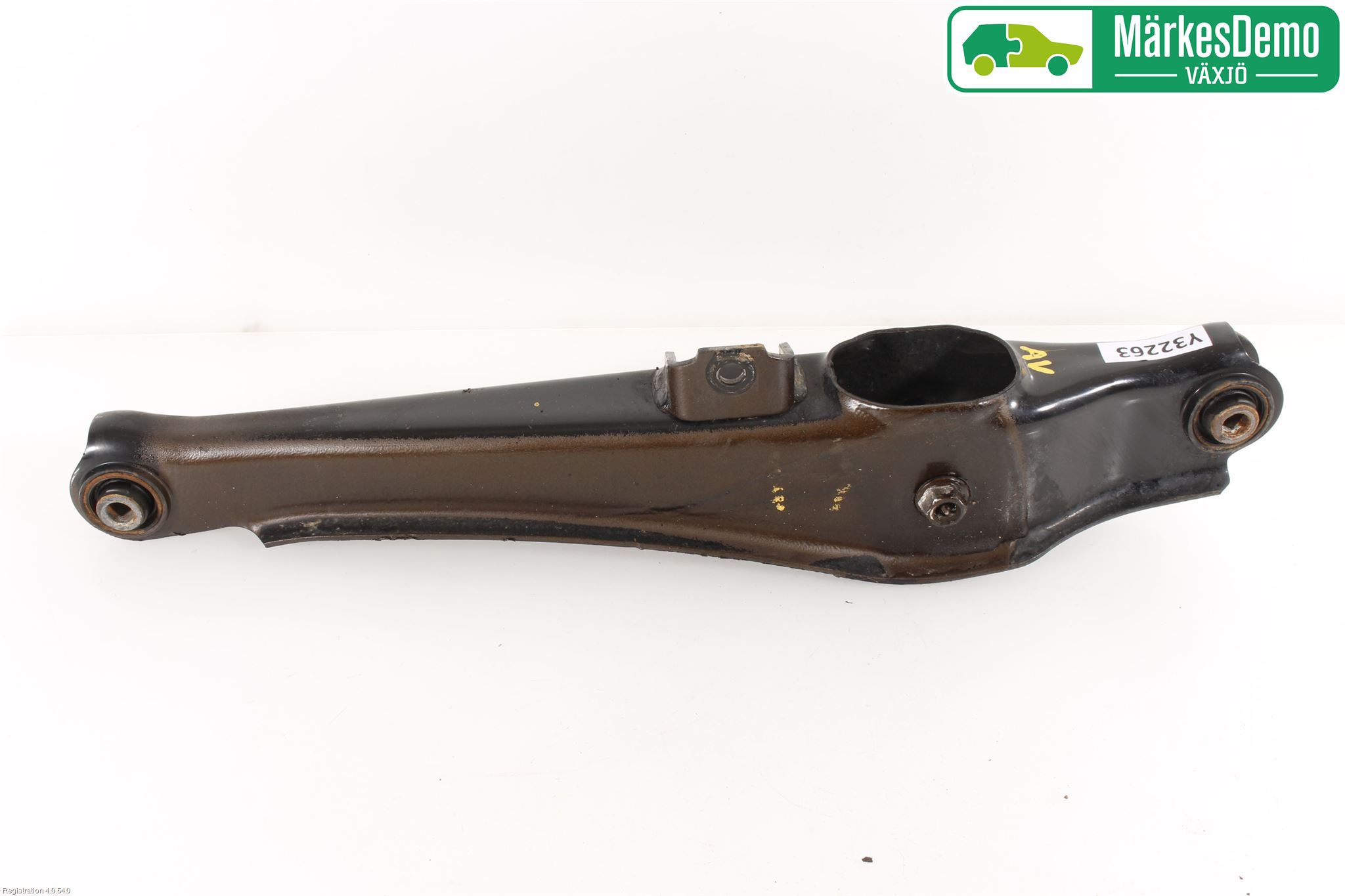 Mitsubishi OUTLANDER 13-21 Bärarm Bak Höger