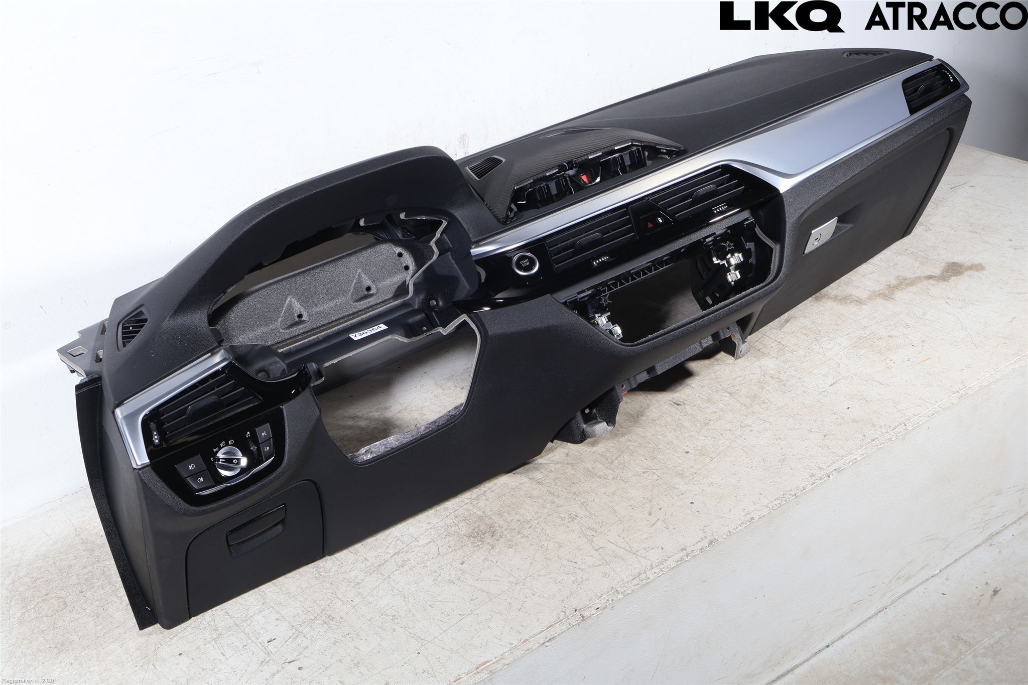 BMW 5 G30/G31/F90 17-23 Instrumentbräda