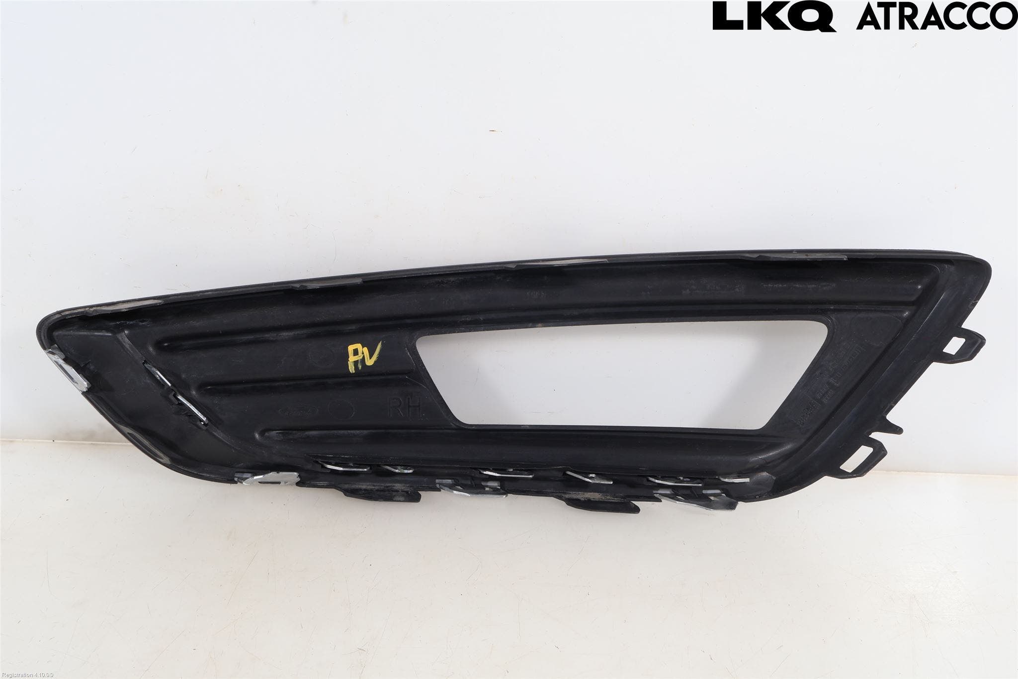 Ford FOCUS 15-18 Dimljussarg Fram