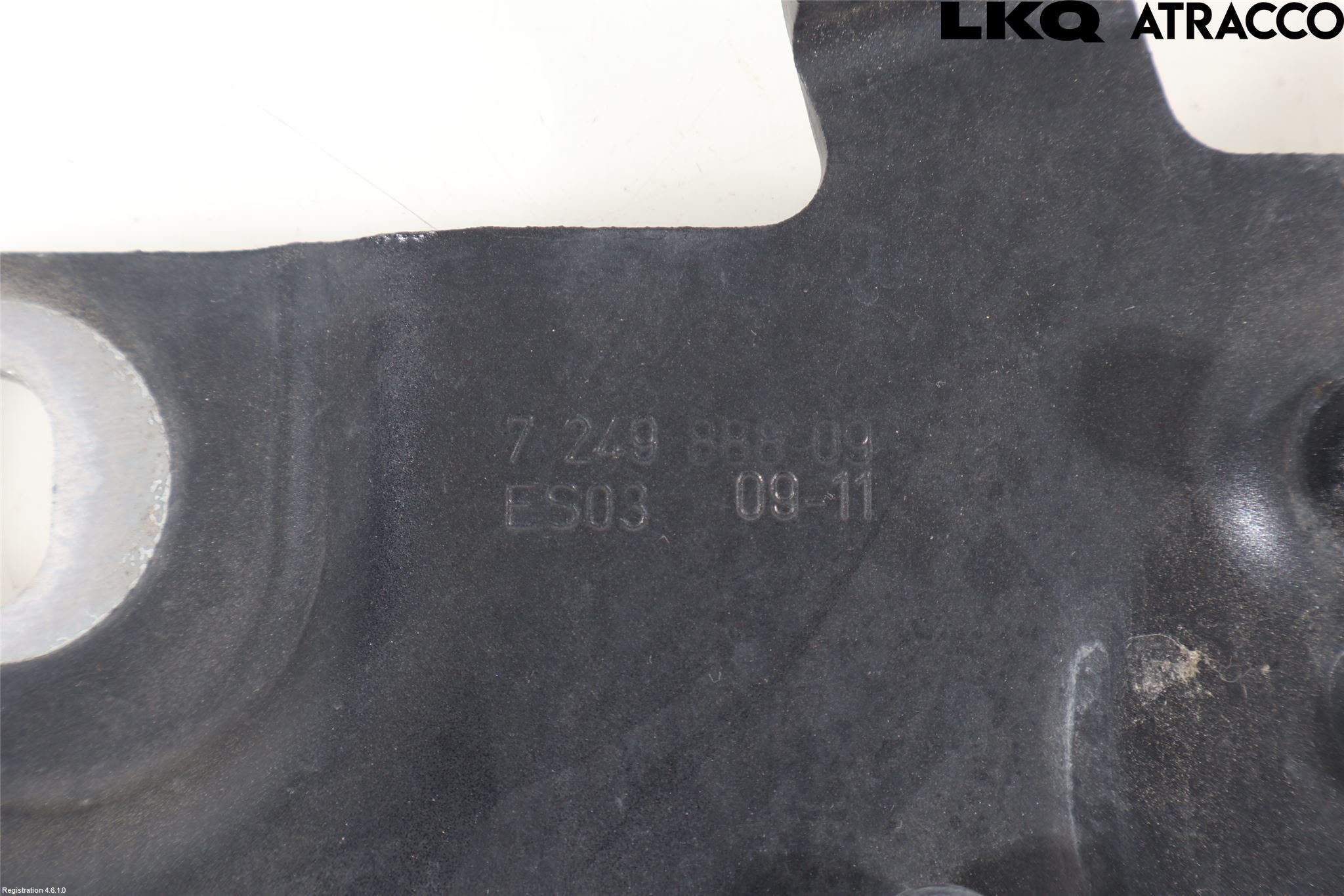 BMW 5 F10/F11/F18 09-17 Huvgångjärn