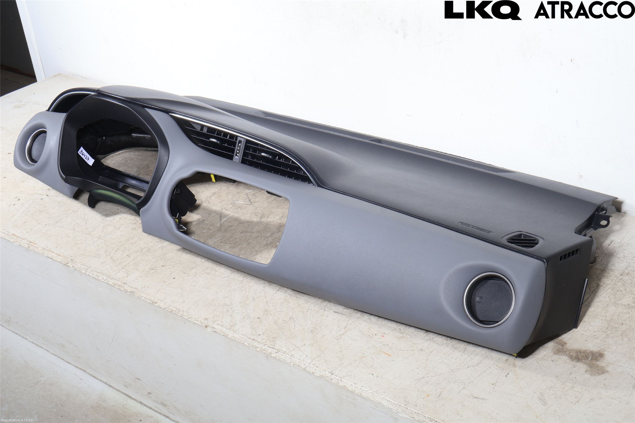 Toyota YARIS XP130 15-20 Instrumentbräda