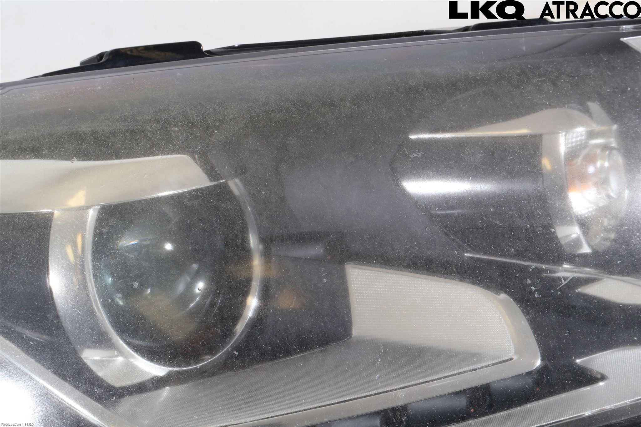 Volkswagen VW PASSAT 11-14 Strålkastare Höger