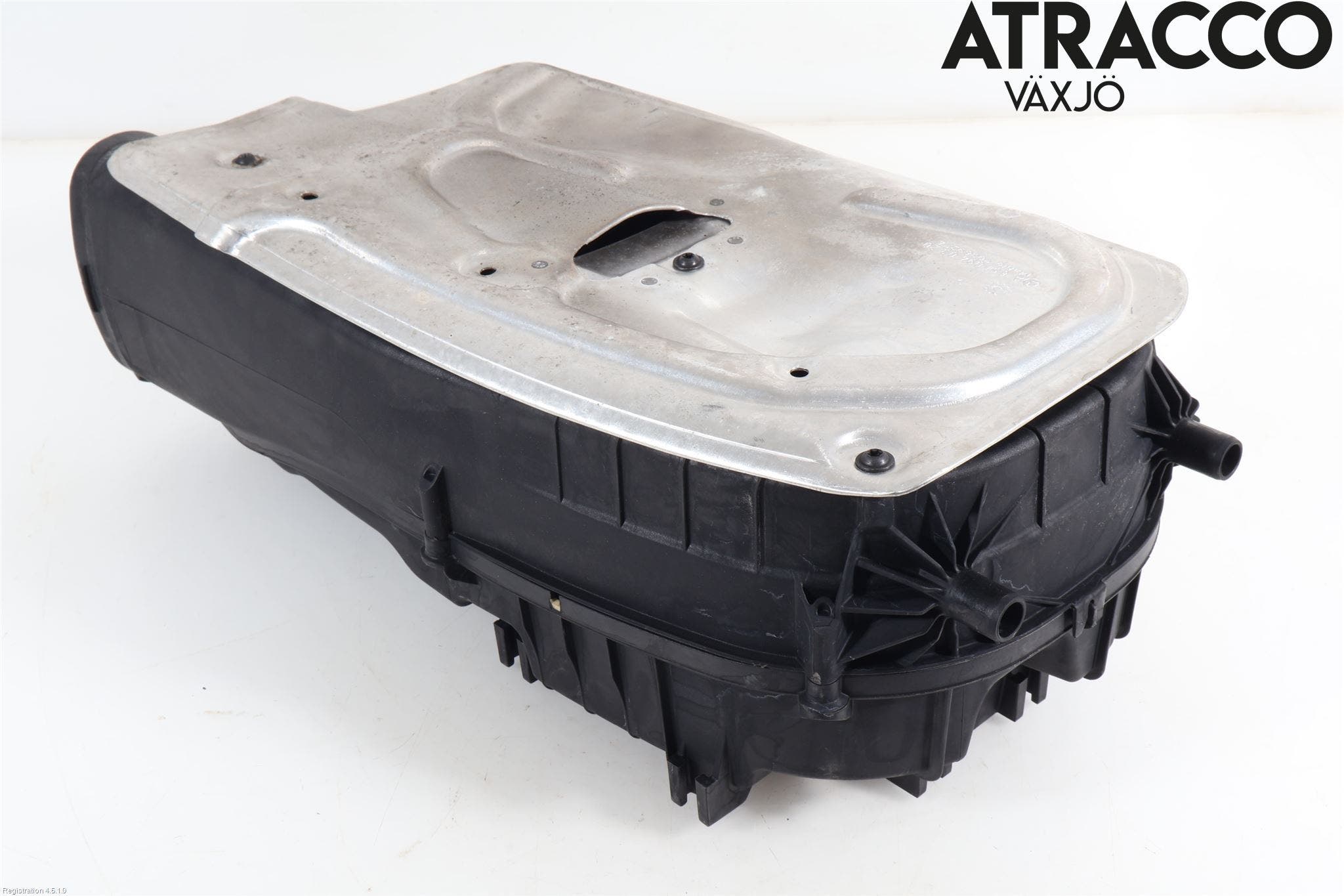 Mercedes-Benz MB E-KLASS (W212) 09-16 Luftrenare